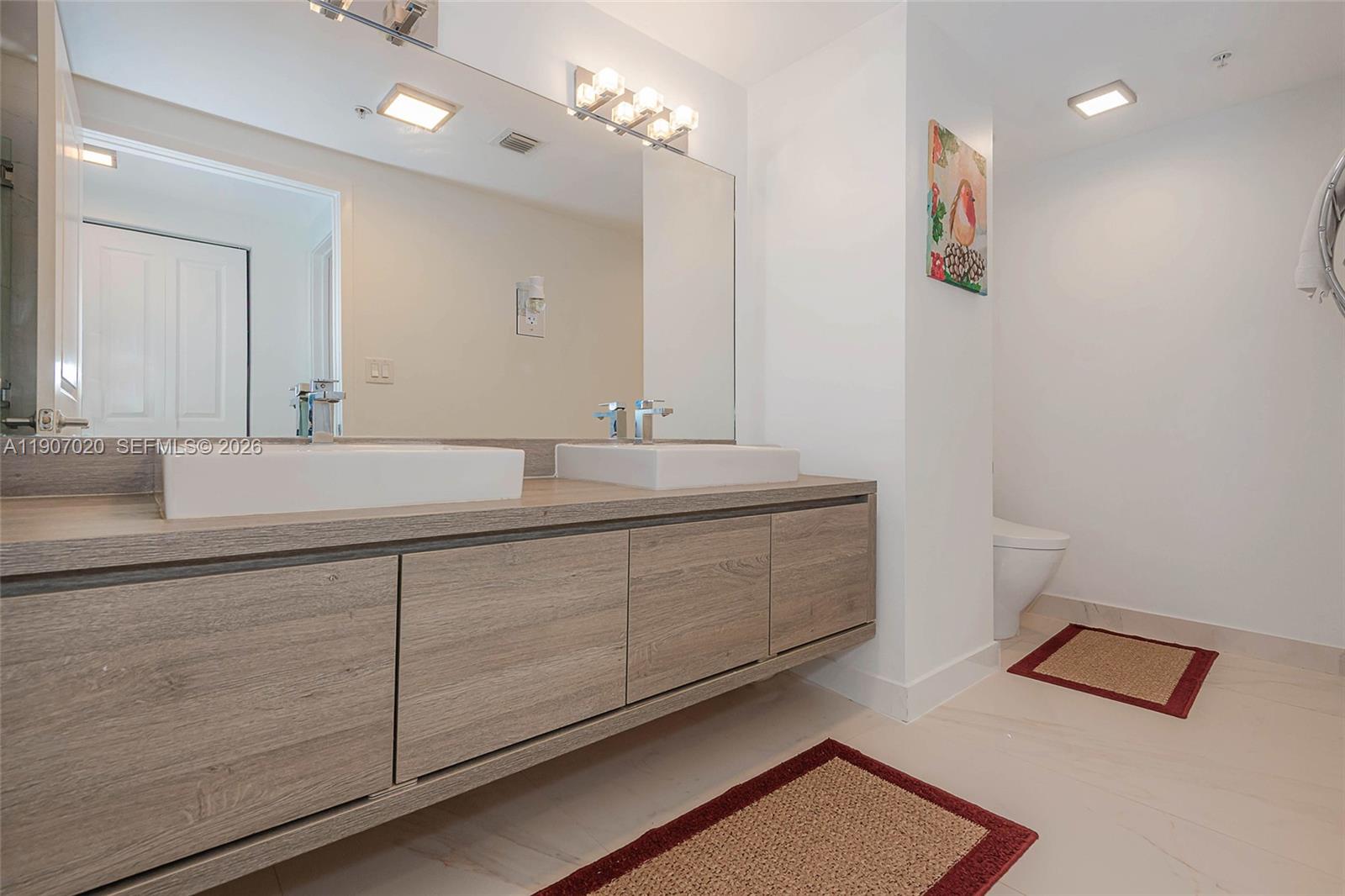 400 SUNNY ISLES CONDO WES - Residential