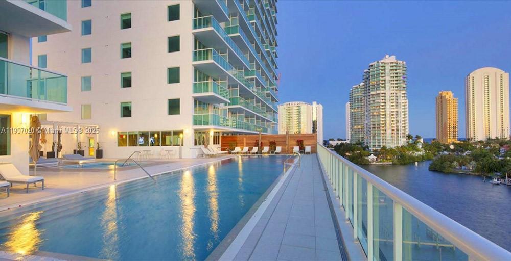 400 SUNNY ISLES CONDO WES - Residential