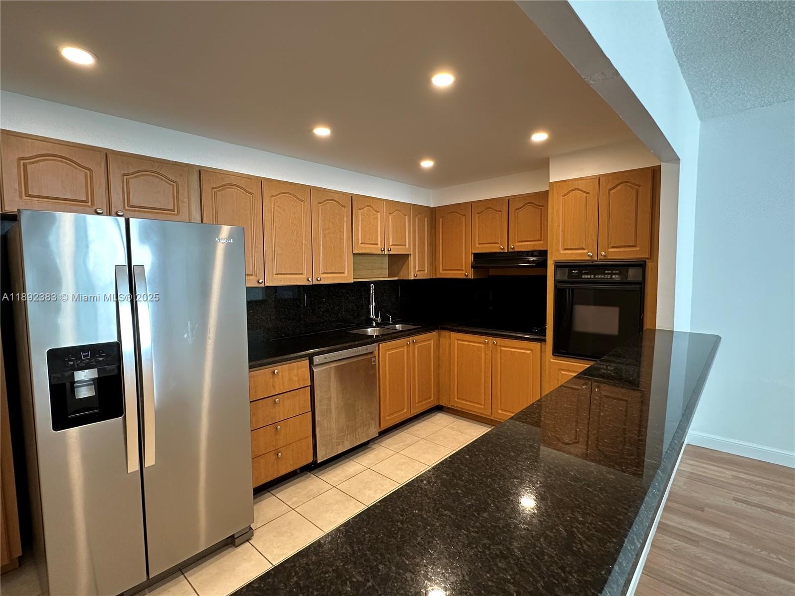 OCEANVIEW BUILDING A COND - Residential