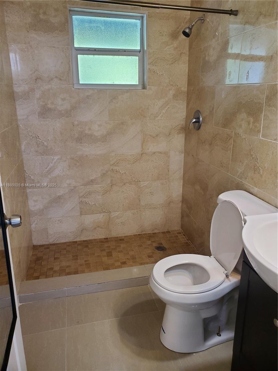 HOLLYWOOD BEACH GARDENS P - Residential Lease