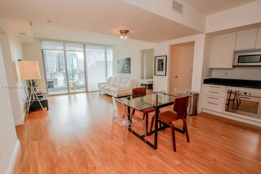 Live the Riverftont Lifestyle! Gated residential oasis on the edge of the Miami River, nestled between Downtown & Brickell. Very, very easy access to the highway. Short walk to the new Brickell City Center.  Amazing unobstructed view of Miami River, the City, and overlooking Brickell City Center!  Exquisite finishes, wood floors, stainless steel appliances. The Mint building has State-of-the-Art amenities pool, children´s playroom, 2 meeting rooms, and much more! Big plans for Riverfront Community!