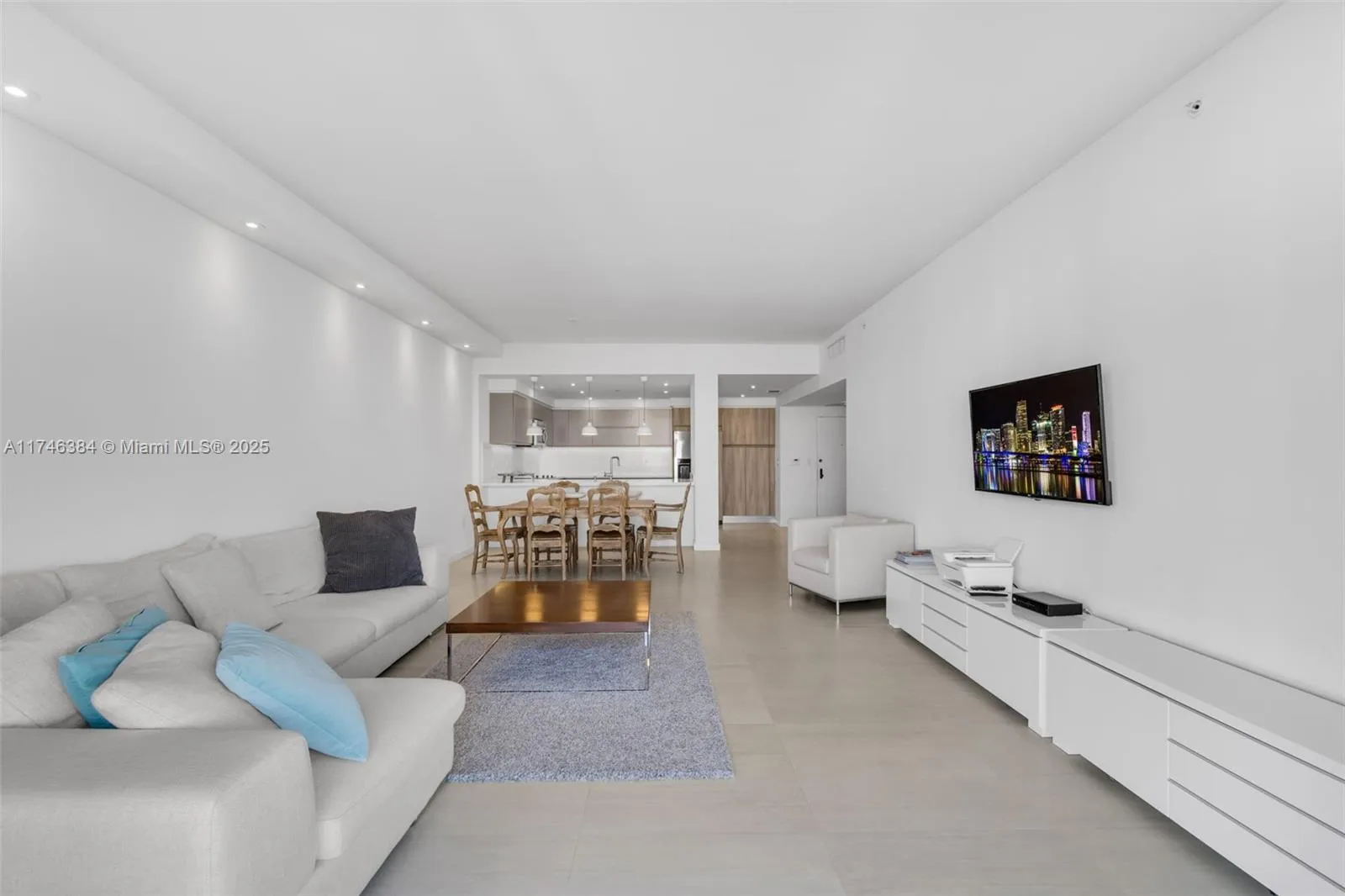 Key Biscayne, Florida 33149, United States, 2 Bedrooms Bedrooms, ,2 BathroomsBathrooms,Residential,Active,3476