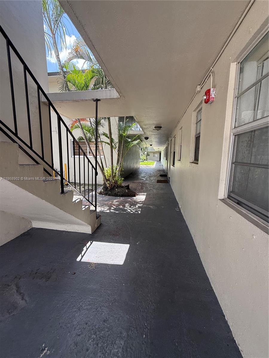 VILLAS OF WEST BIRD CONDO - Residential