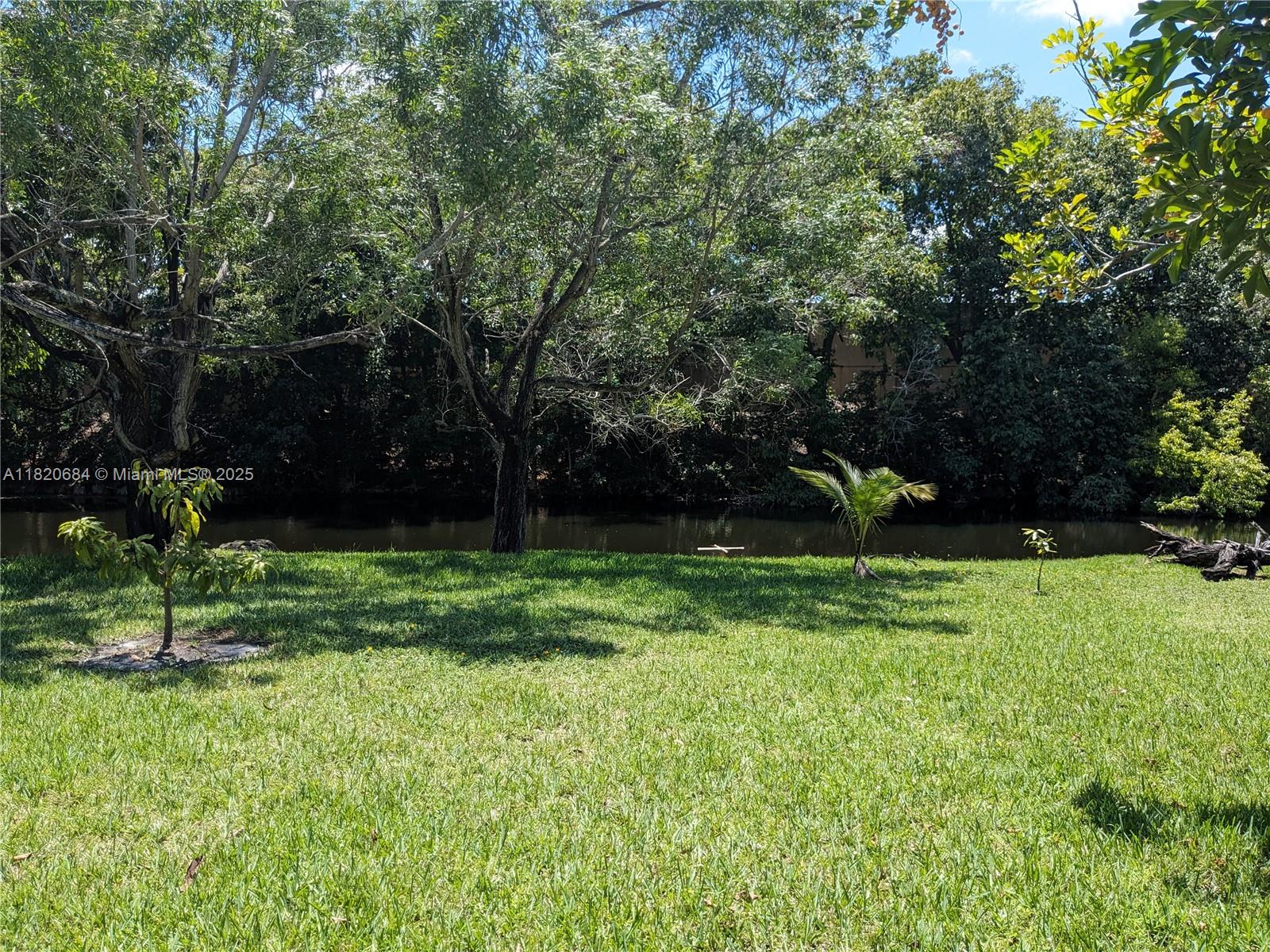 FAIRWAYS SOUTH - Residential