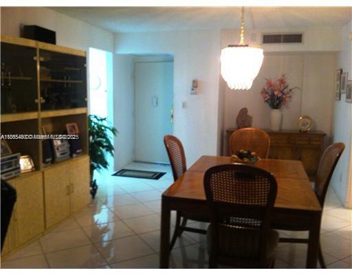 20500 W Country Club Dr 614