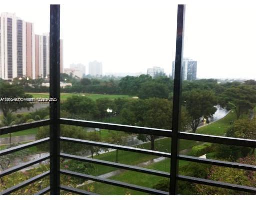 BISCAYA III CONDO - Residential