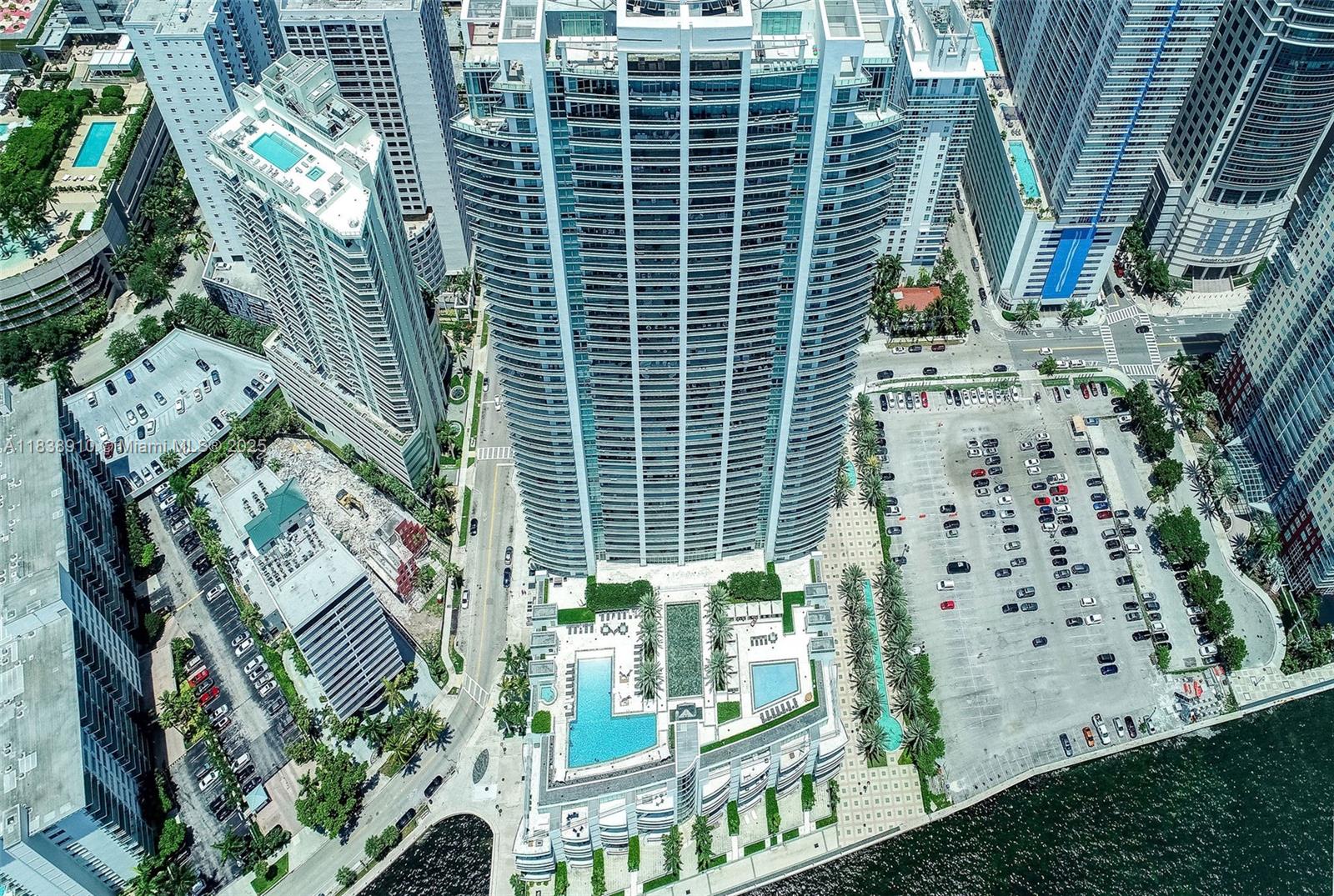 JADE RESIDENCES AT BRICKE - Residential Lease