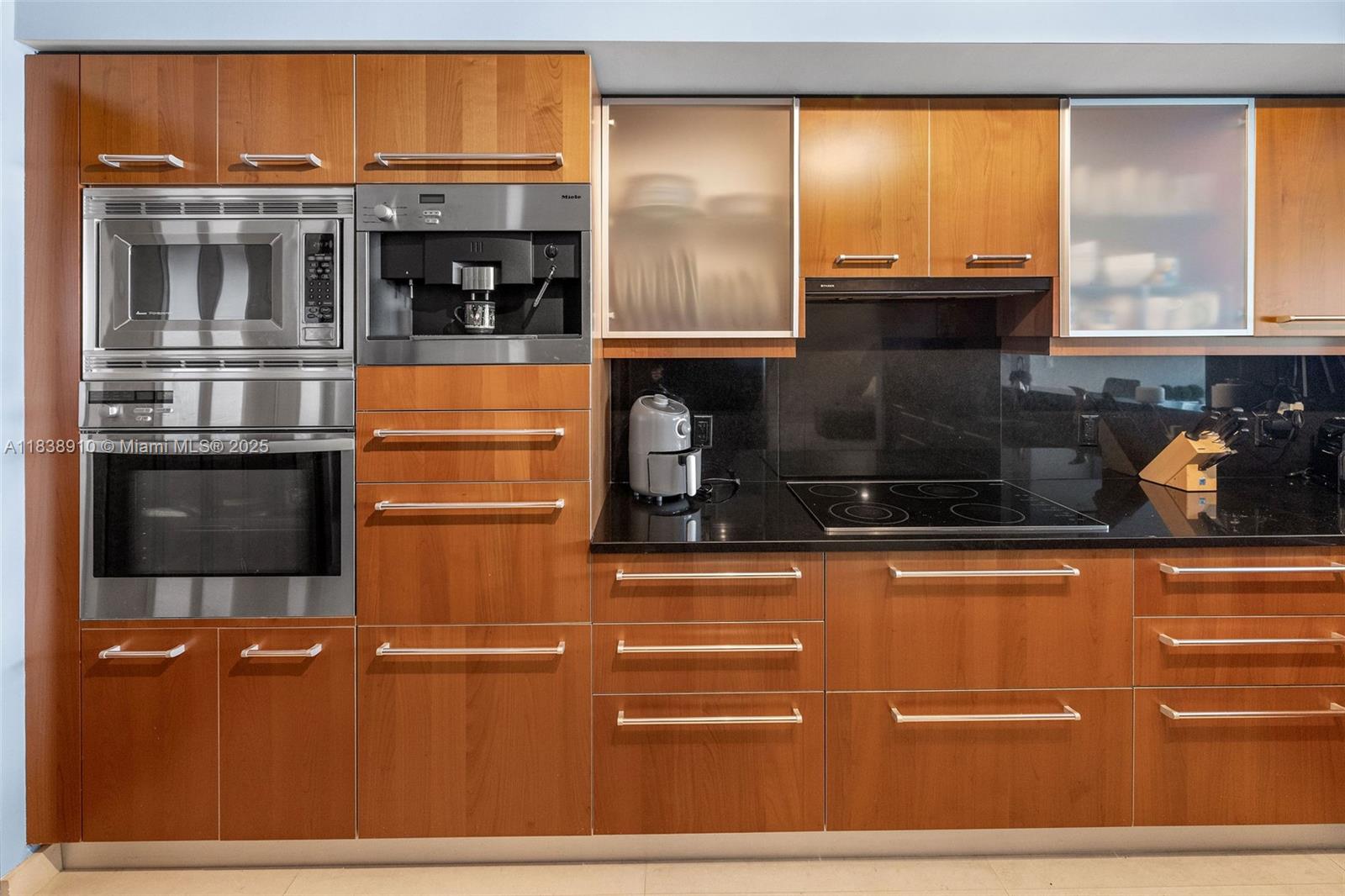 JADE RESIDENCES AT BRICKE - Residential Lease