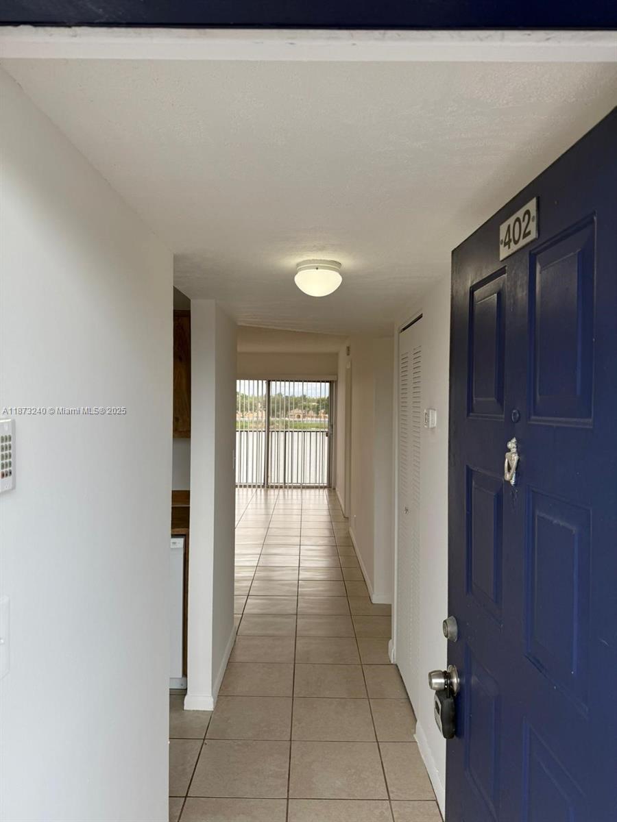 LAKESHORE AT UNIVERSITY P - Residential Lease