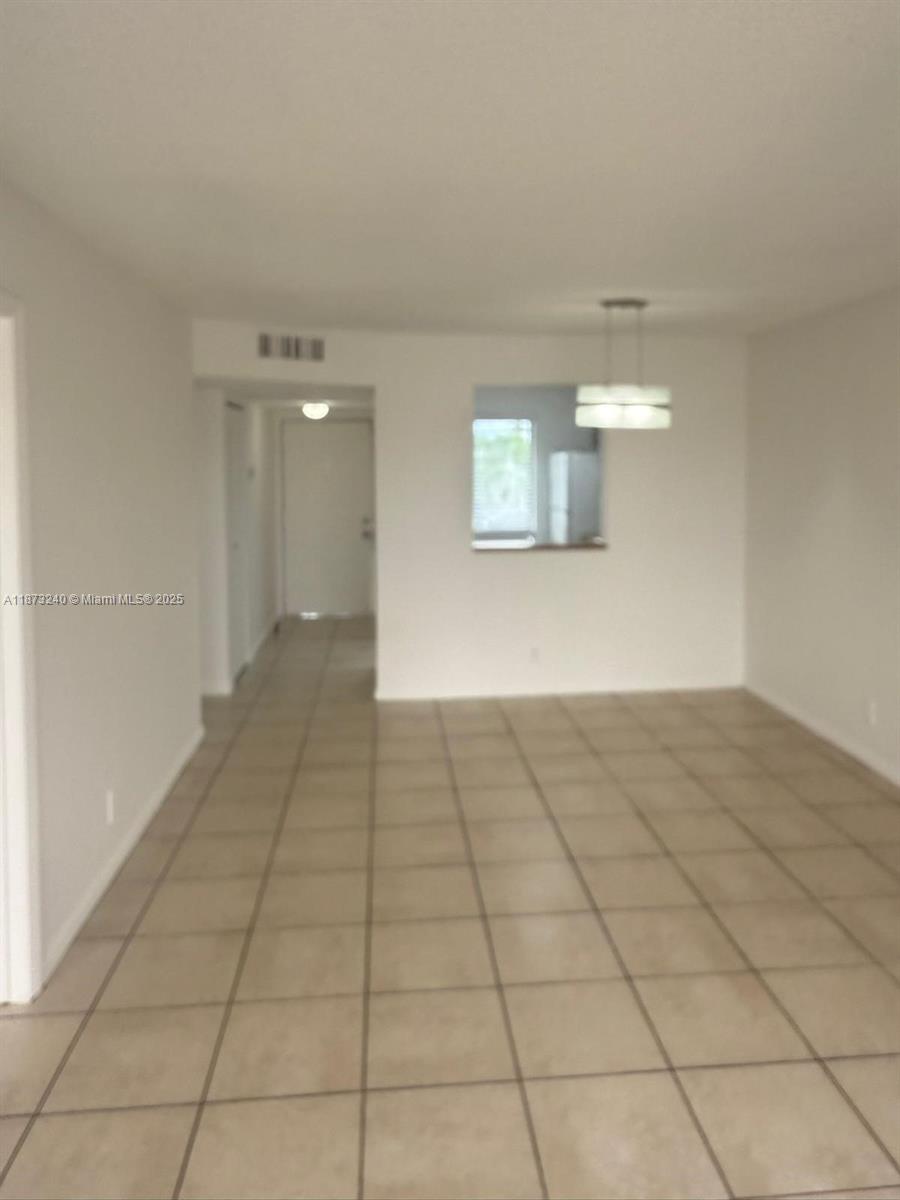 LAKESHORE AT UNIVERSITY P - Residential Lease