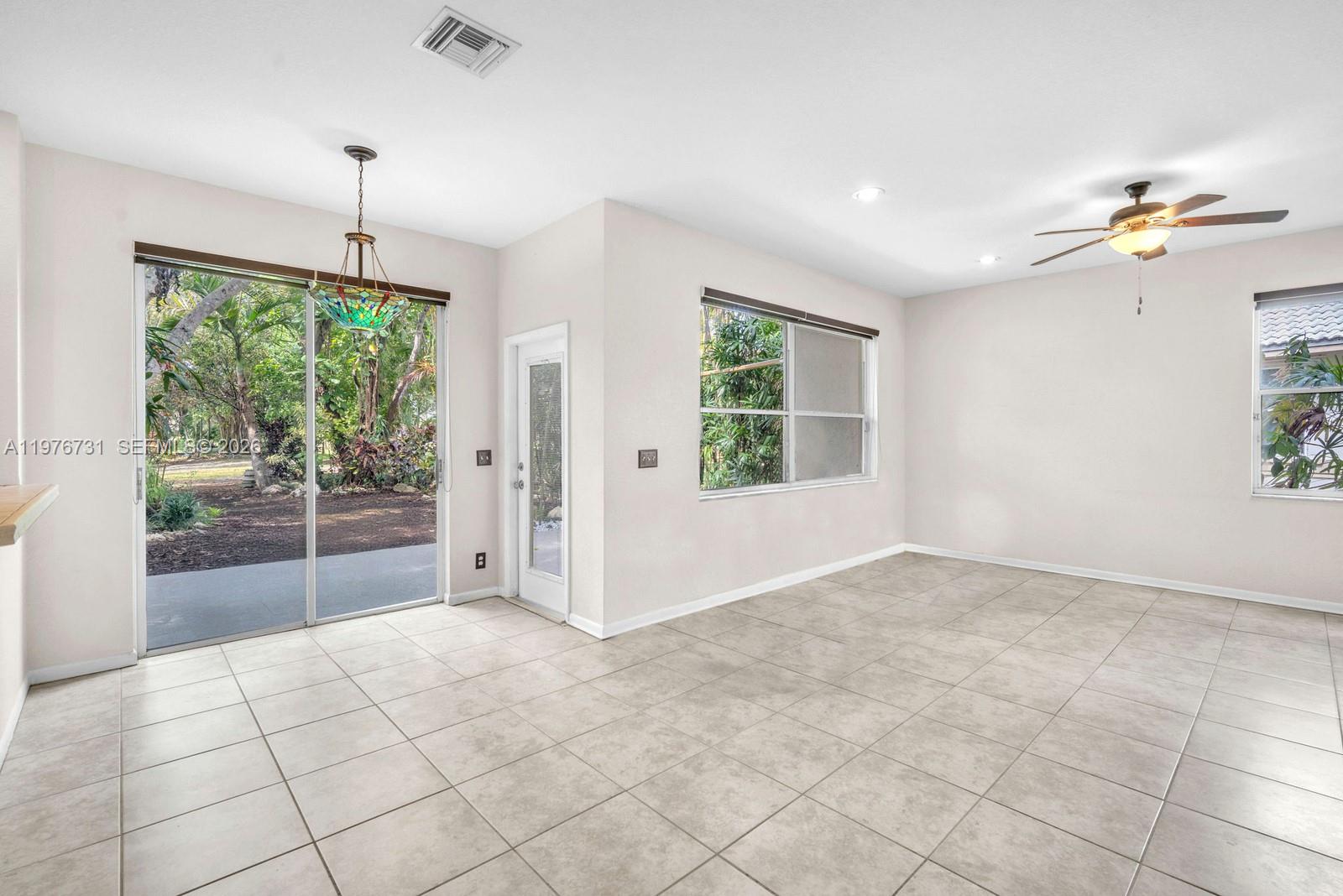 EMBASSY LAKES - Residential