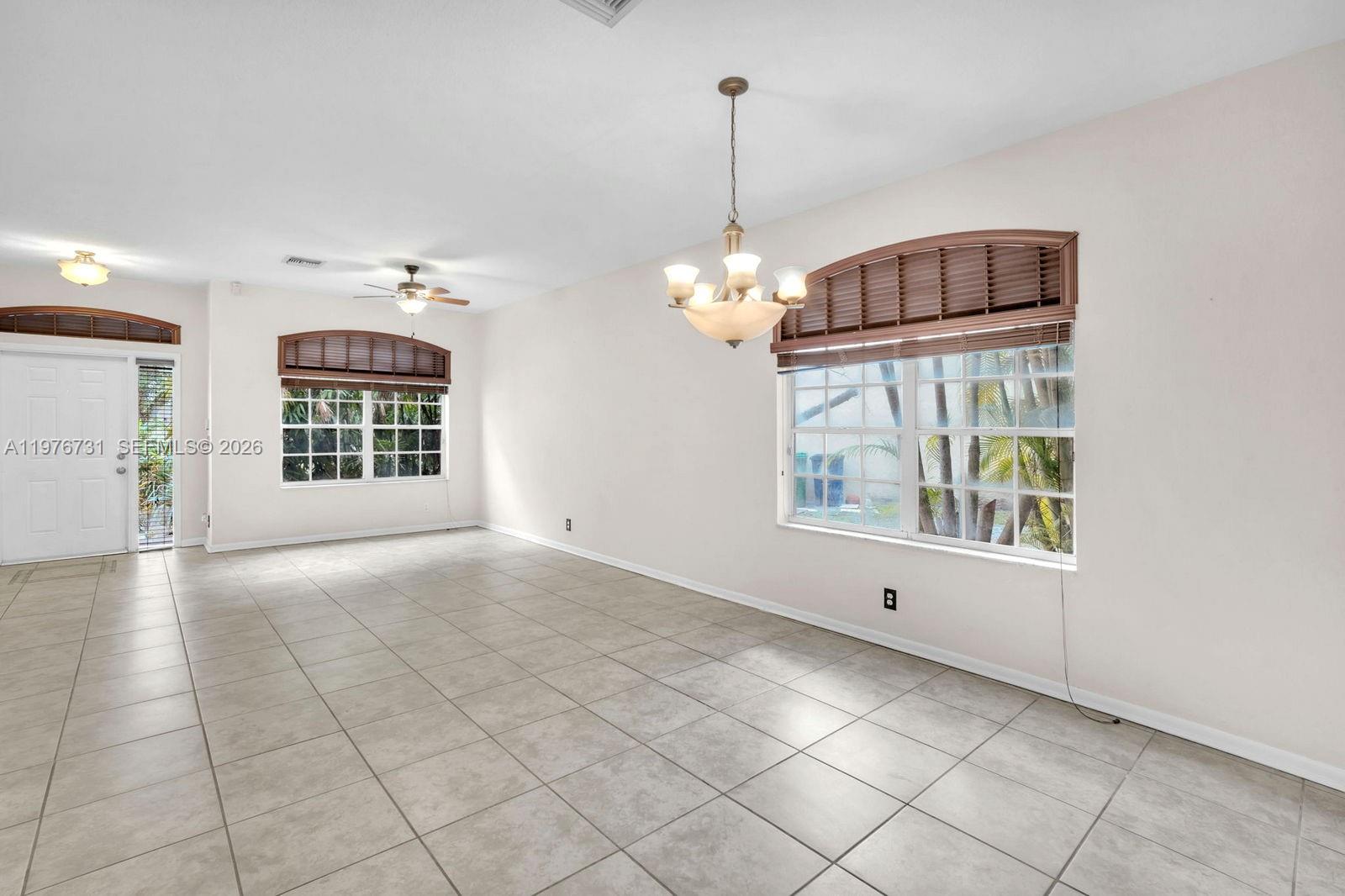 EMBASSY LAKES - Residential