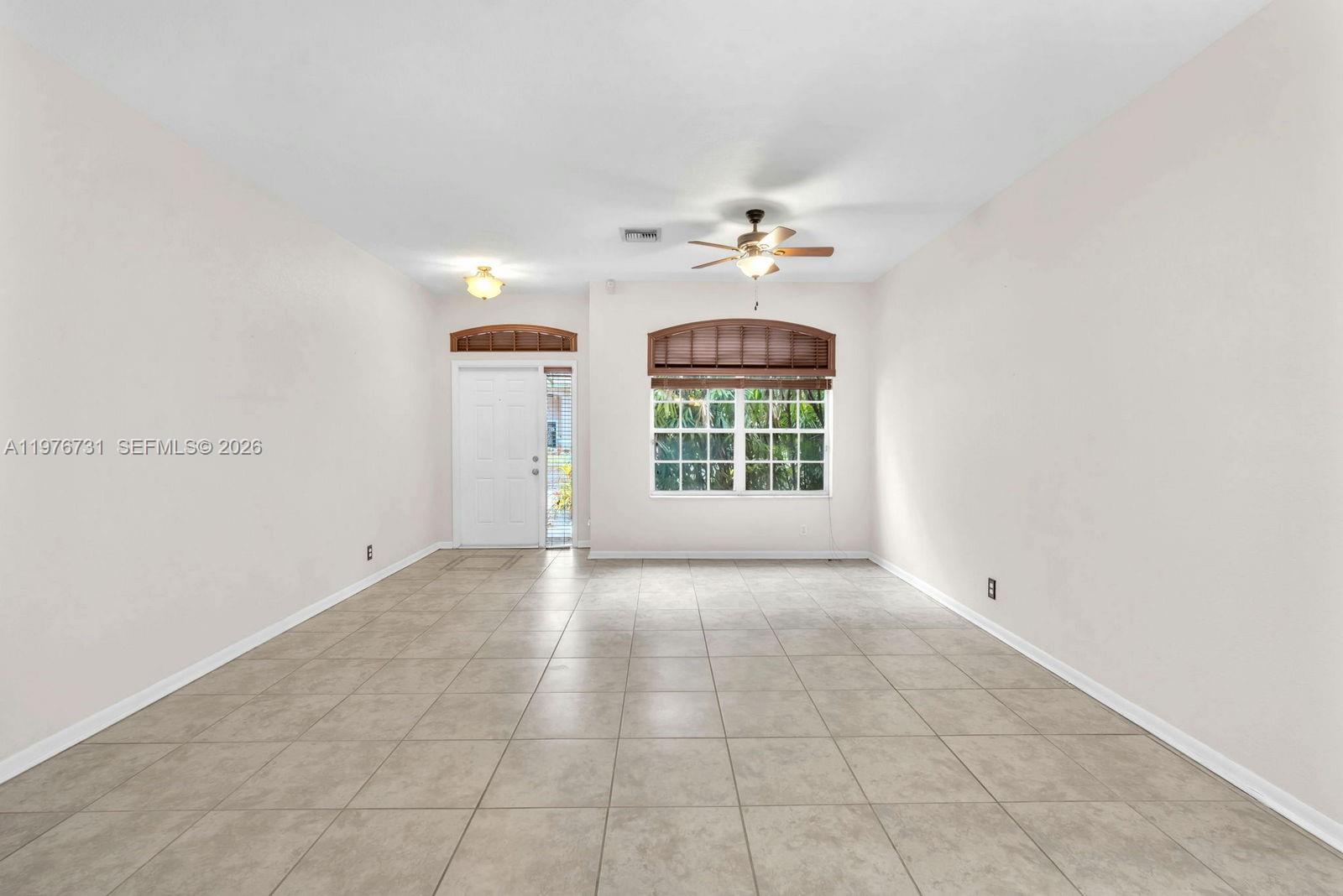 EMBASSY LAKES - Residential