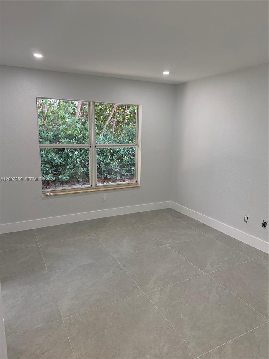 STERLING TOWNHOMES CONDO - Residential Lease