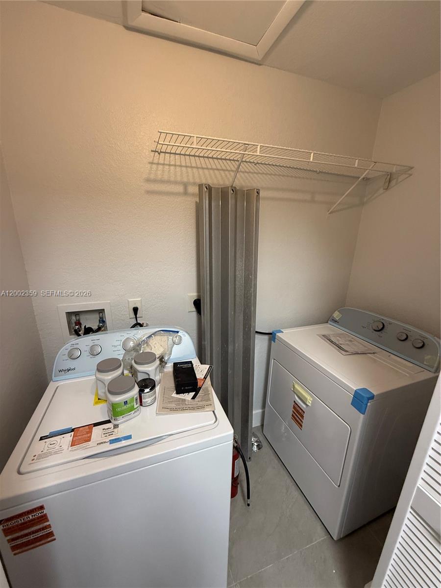 STERLING TOWNHOMES CONDO - Residential Lease