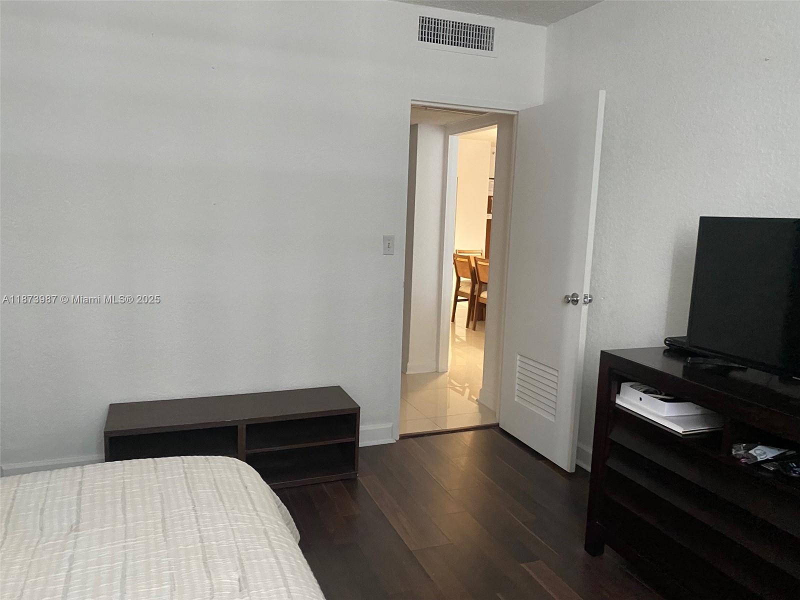 SIAN OCEAN RESIDENCES CON - Residential Lease