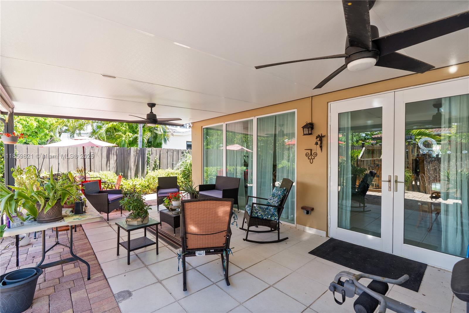TREASURE ISLAND - Residential