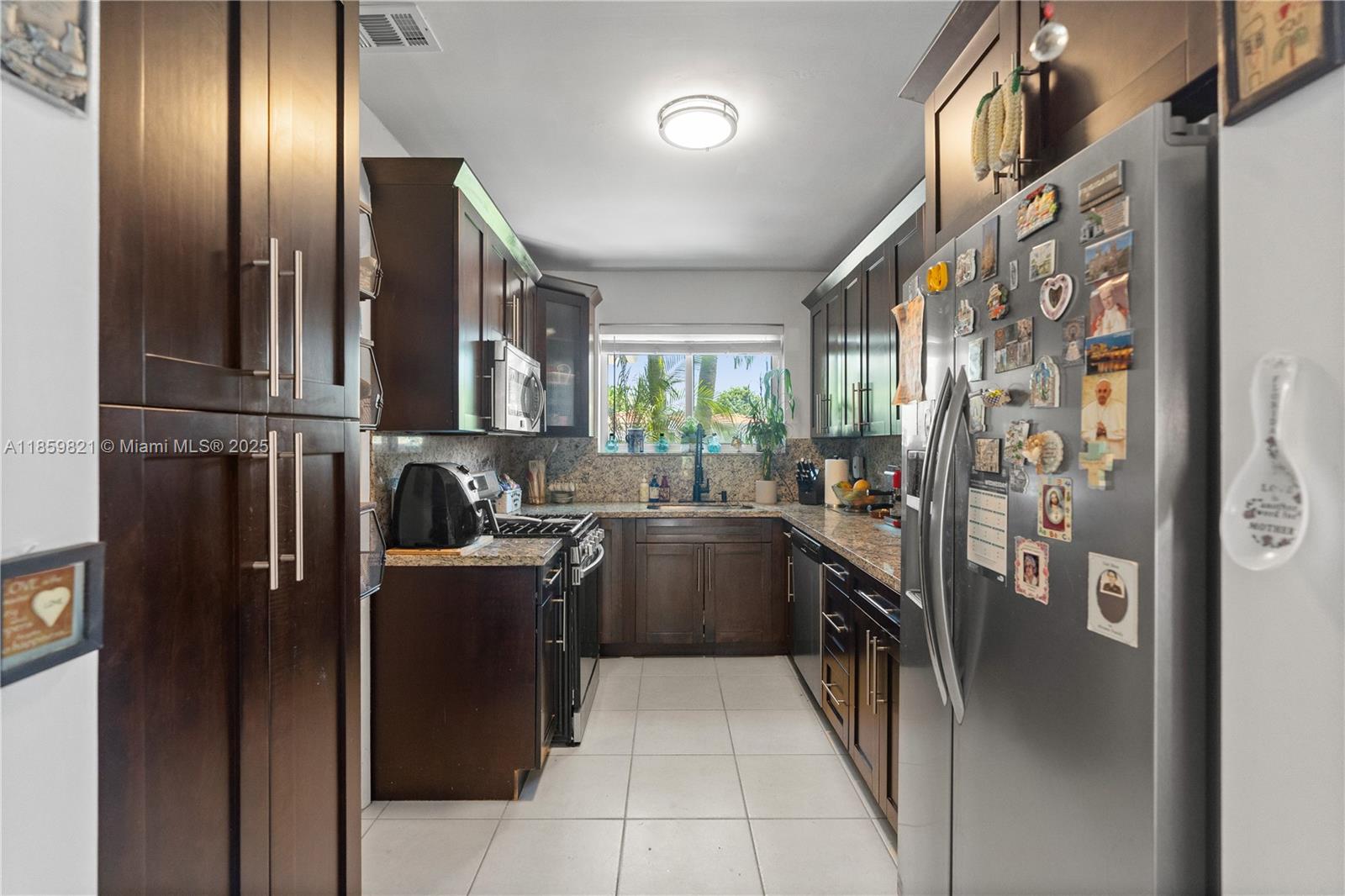 TREASURE ISLAND - Residential