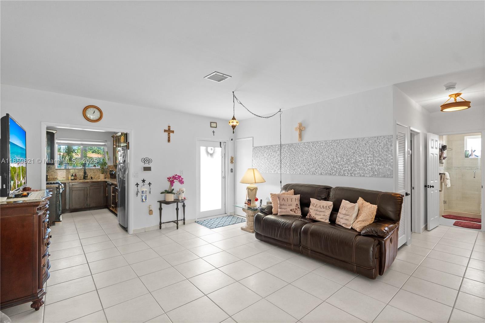TREASURE ISLAND - Residential