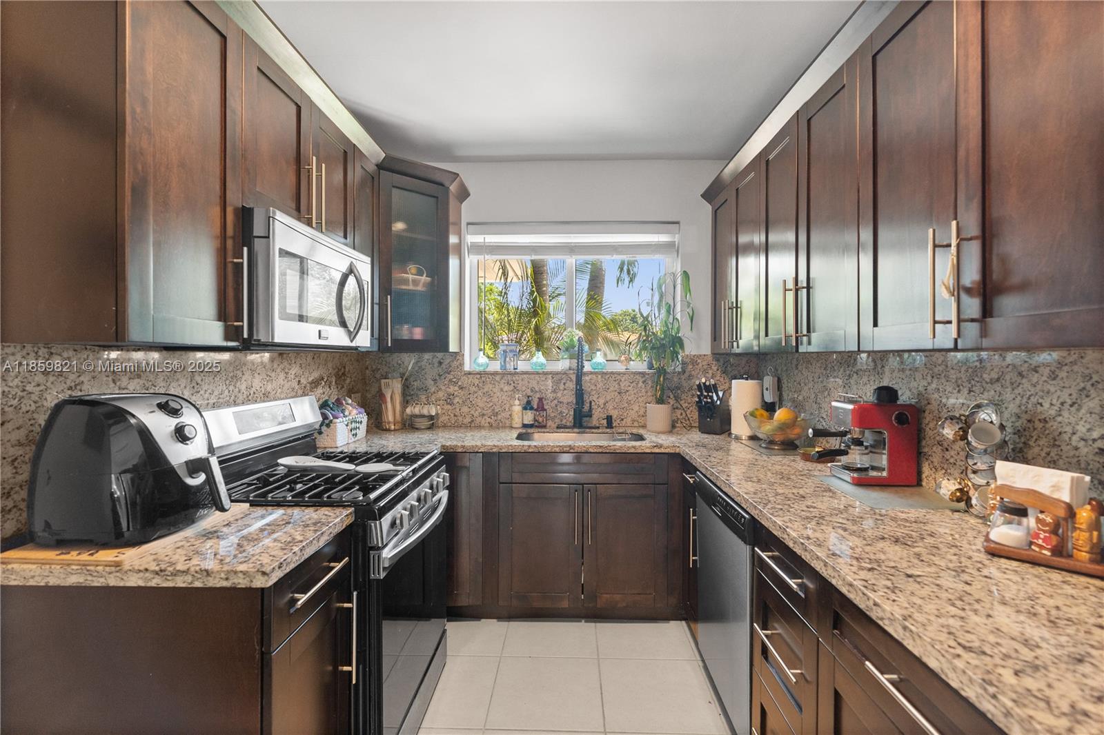 TREASURE ISLAND - Residential