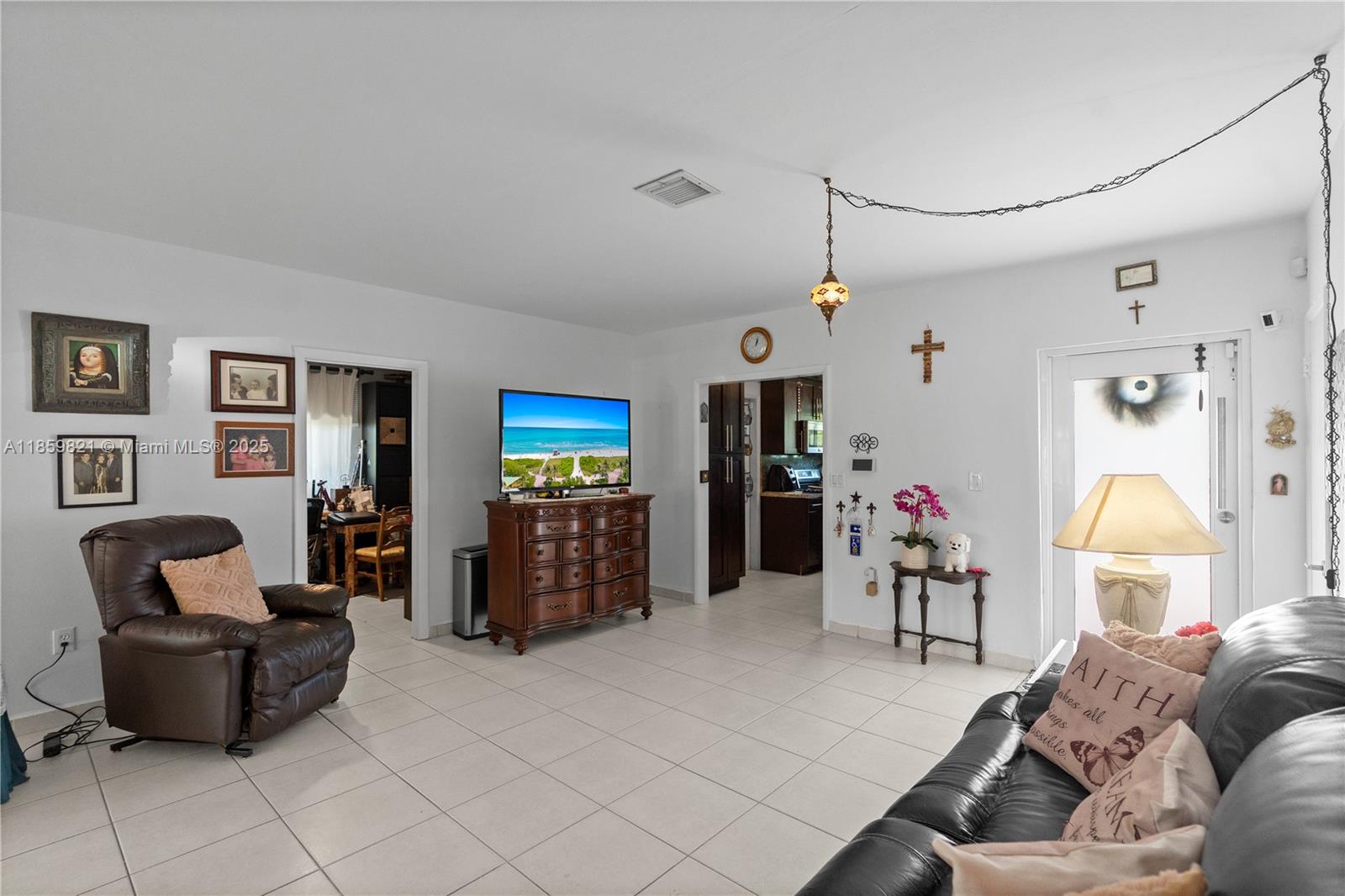 TREASURE ISLAND - Residential