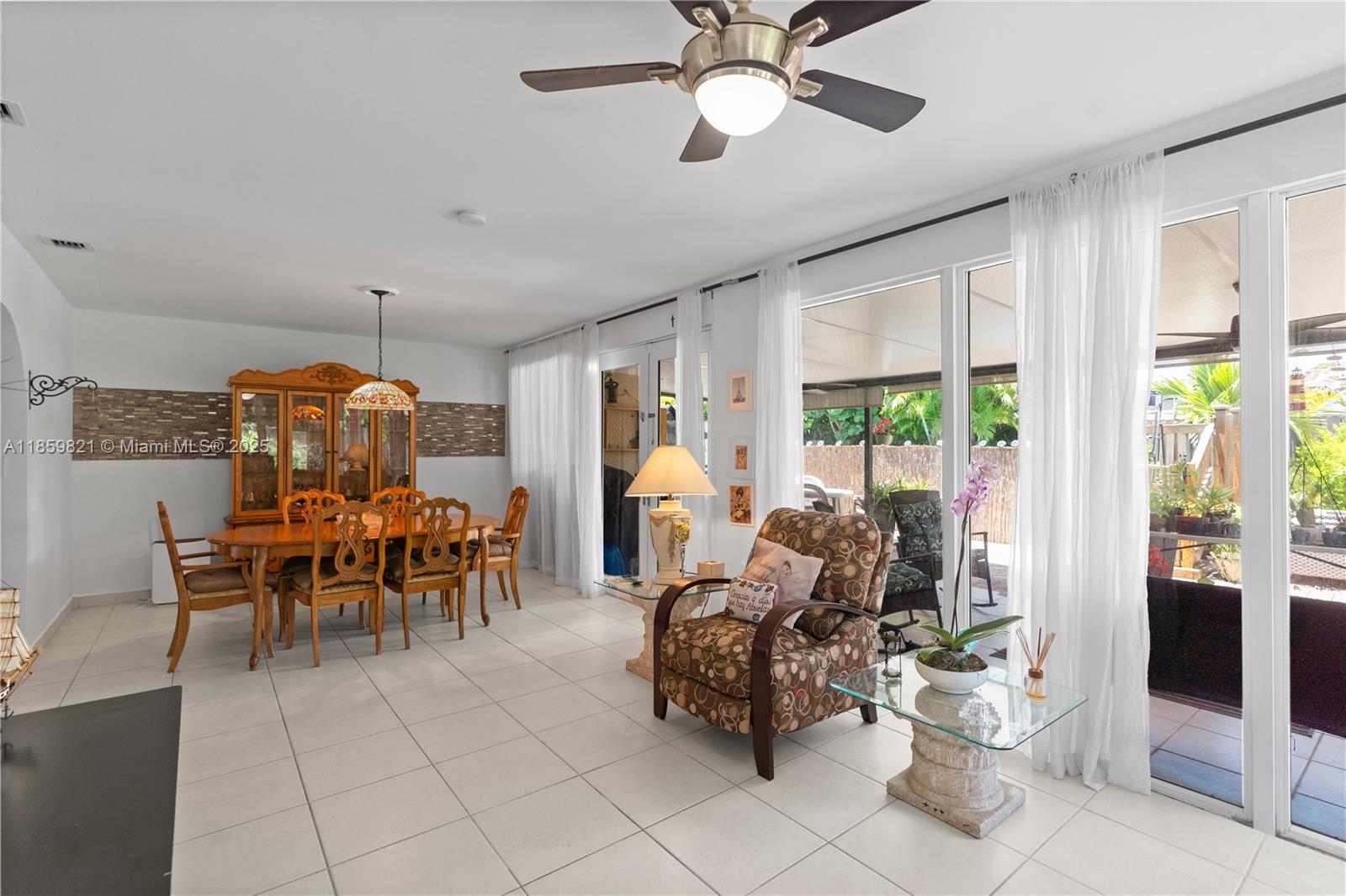 TREASURE ISLAND - Residential