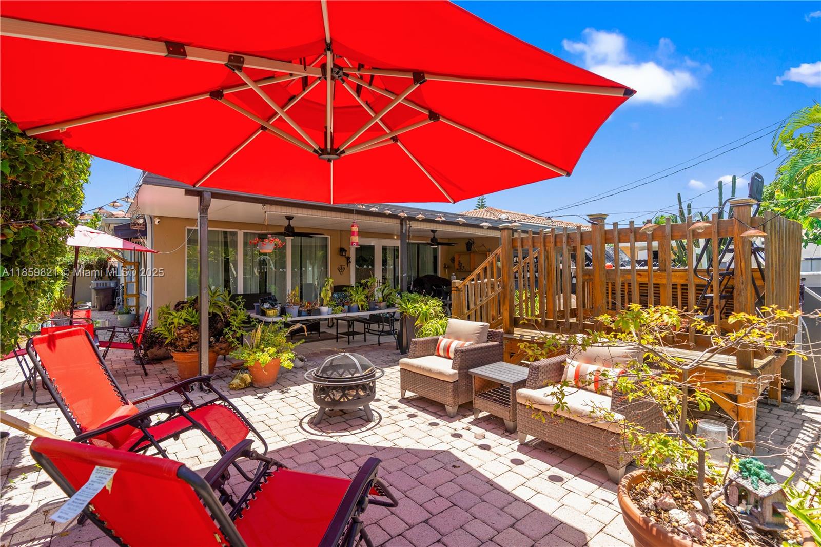 TREASURE ISLAND - Residential