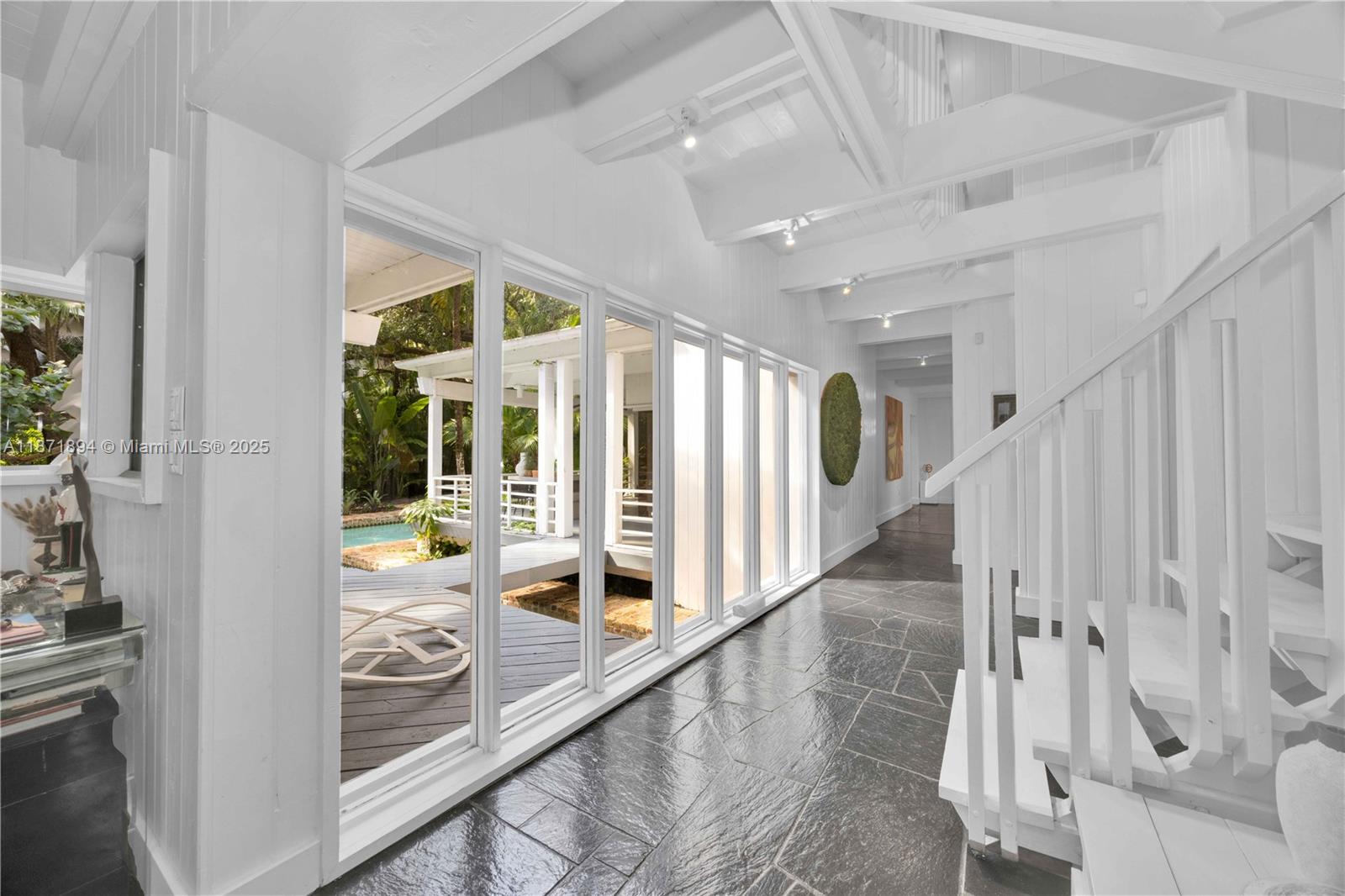 SNAPPER CREEK OAKS - Residential