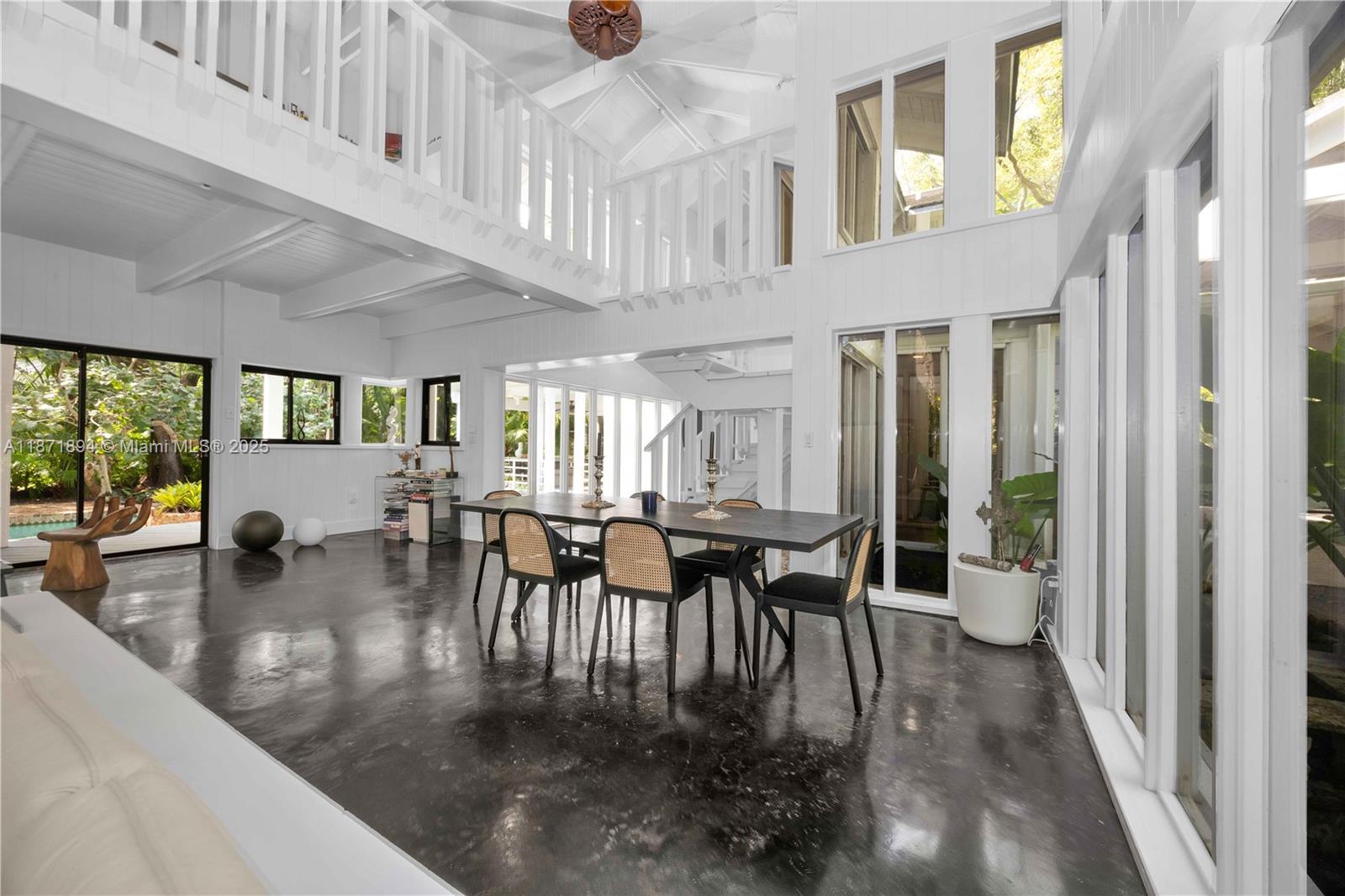 SNAPPER CREEK OAKS - Residential