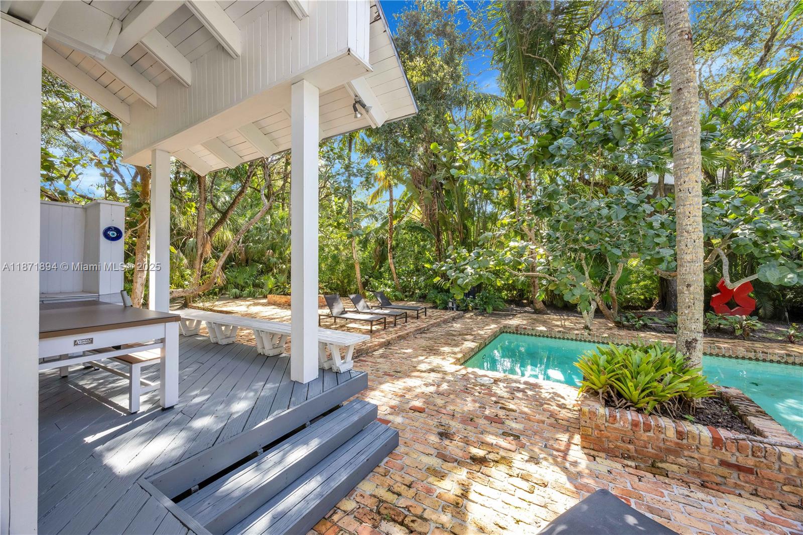 SNAPPER CREEK OAKS - Residential