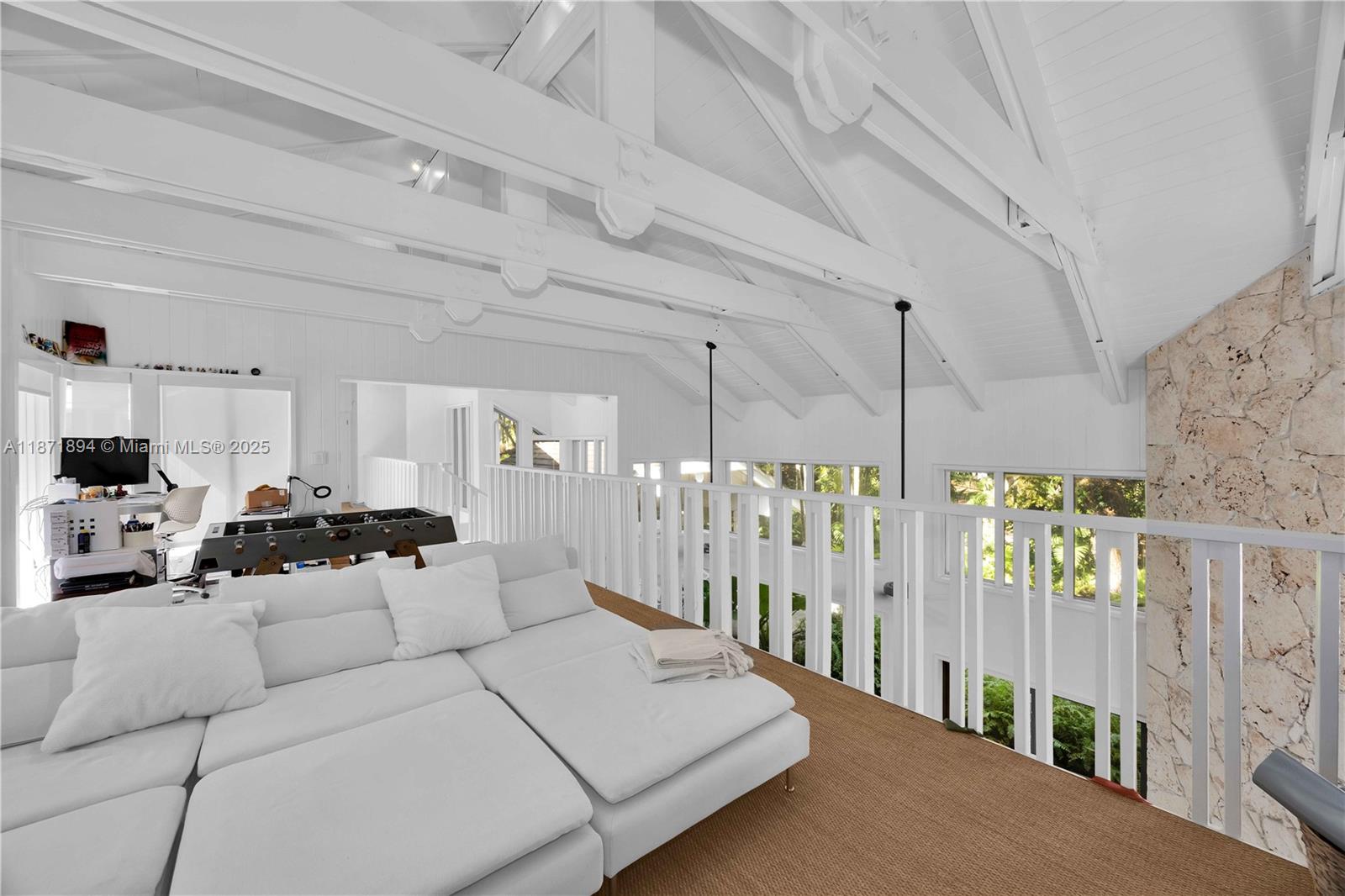 SNAPPER CREEK OAKS - Residential