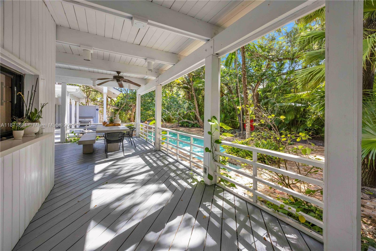 SNAPPER CREEK OAKS - Residential