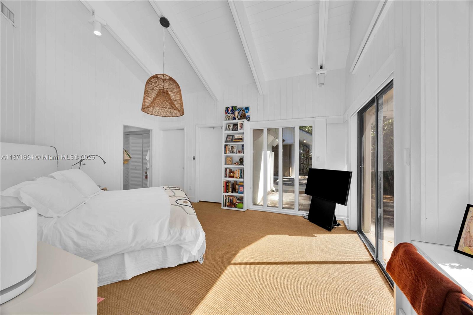 SNAPPER CREEK OAKS - Residential