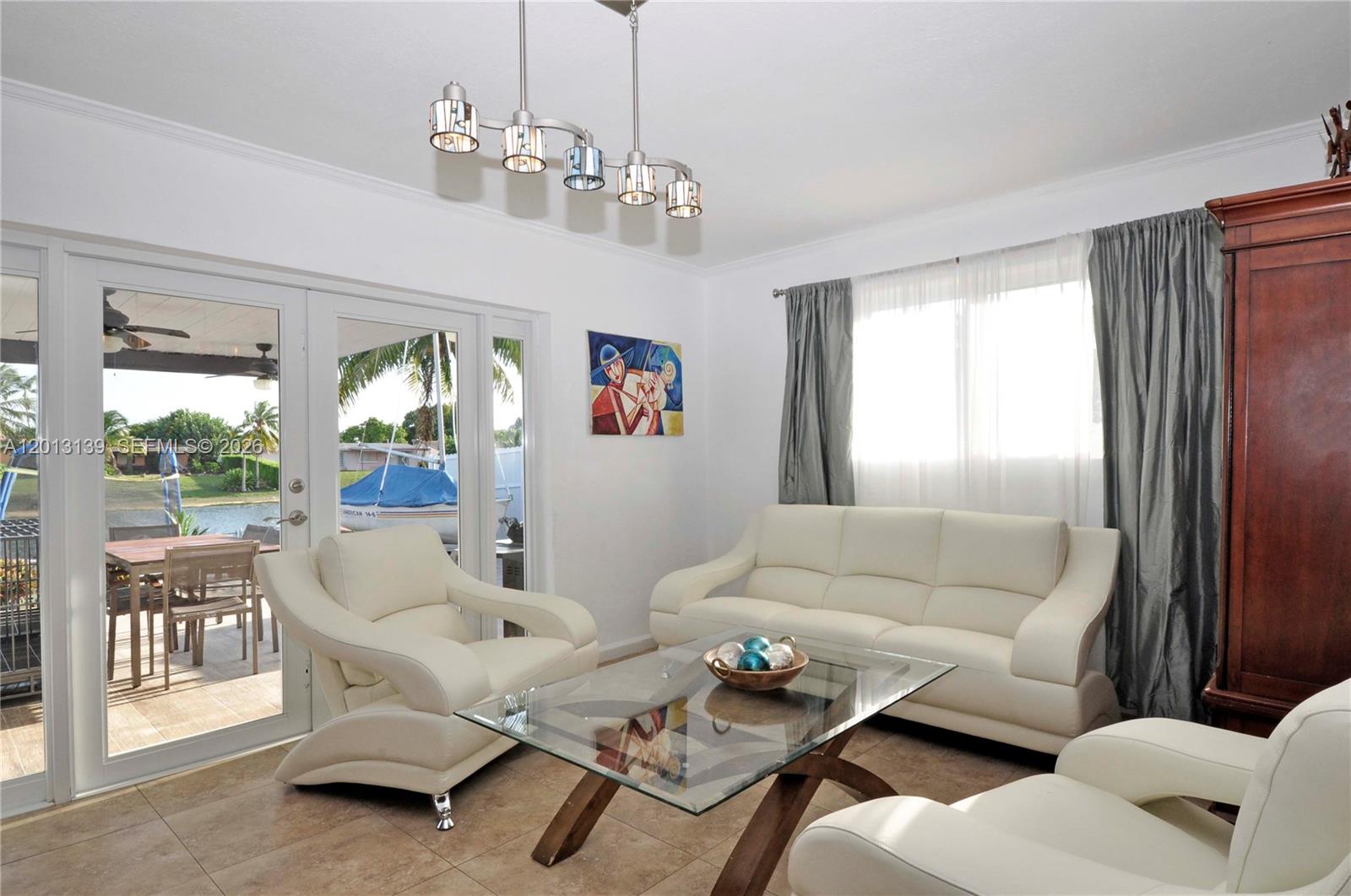 KENDALE LAKES SEC EIGHT - Residential Lease