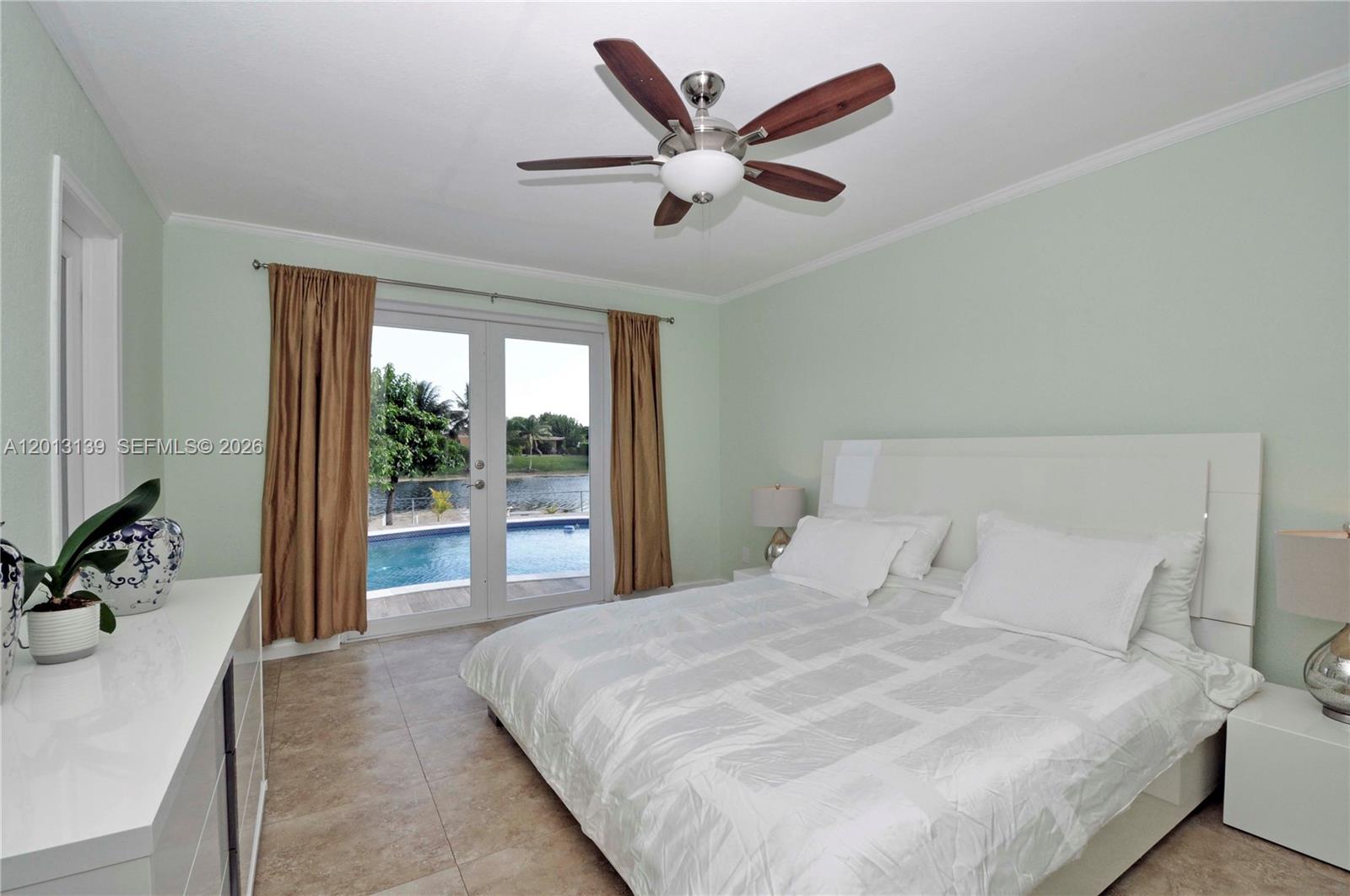 KENDALE LAKES SEC EIGHT - Residential Lease