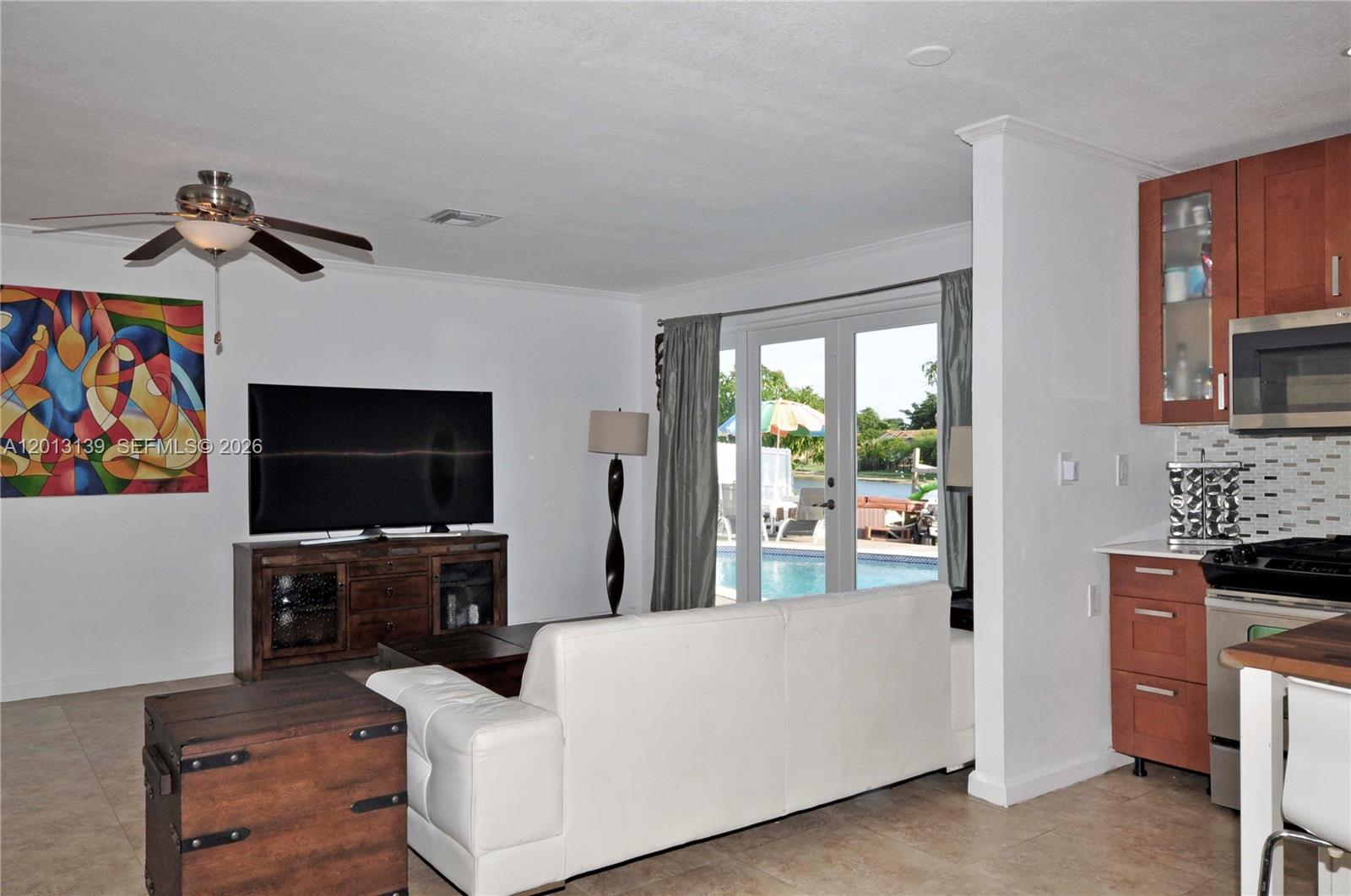 KENDALE LAKES SEC EIGHT - Residential Lease