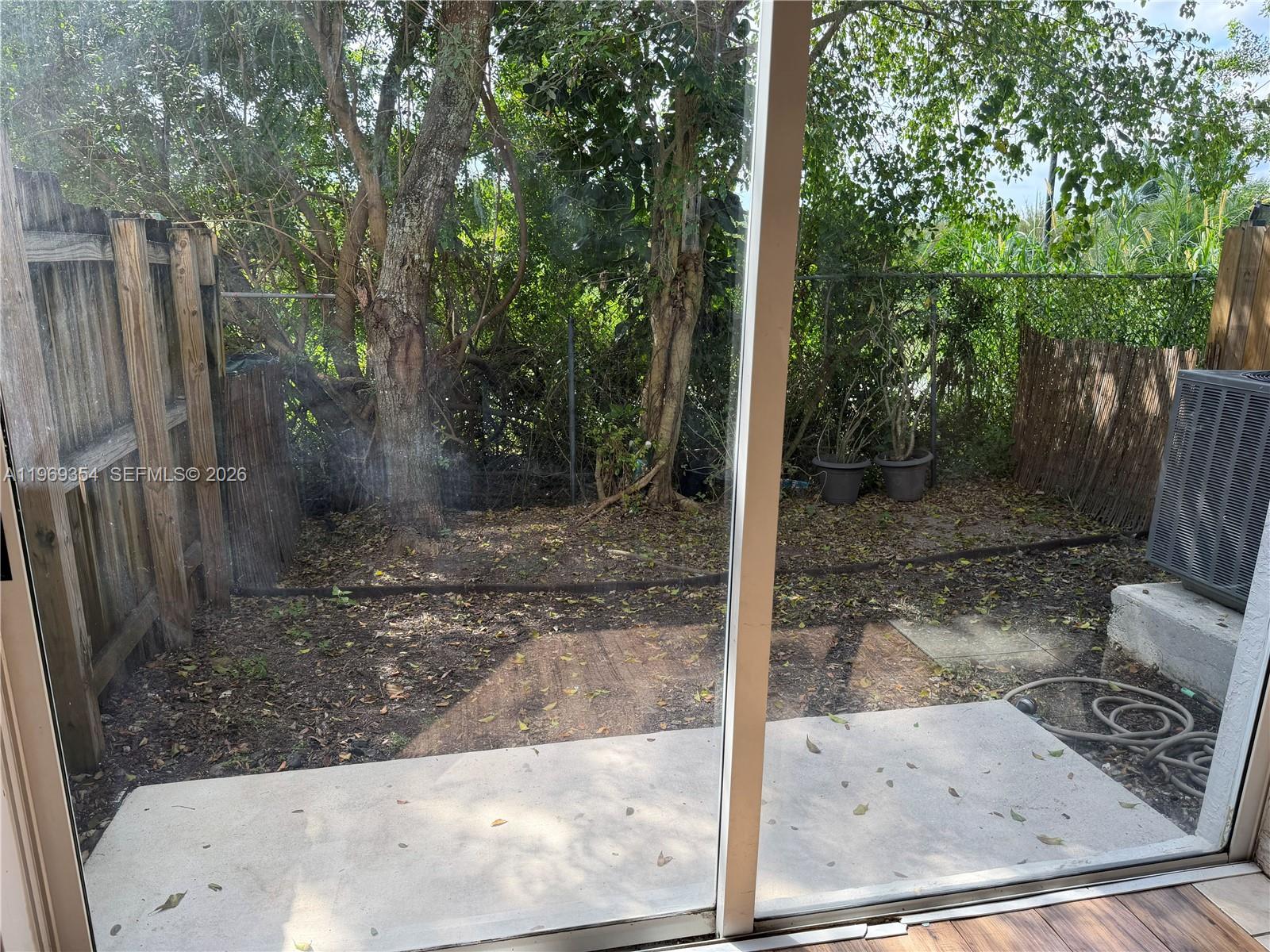 VENETIA GROVES - Residential