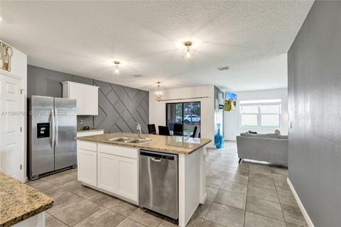 6479 NW Castlebrook Ave Port St Lucie FL 34983