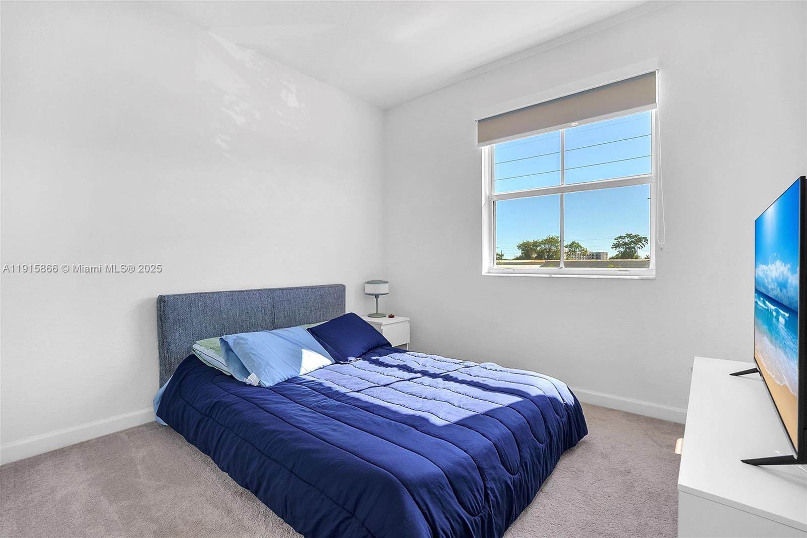 AVALON SQUARE - Residential