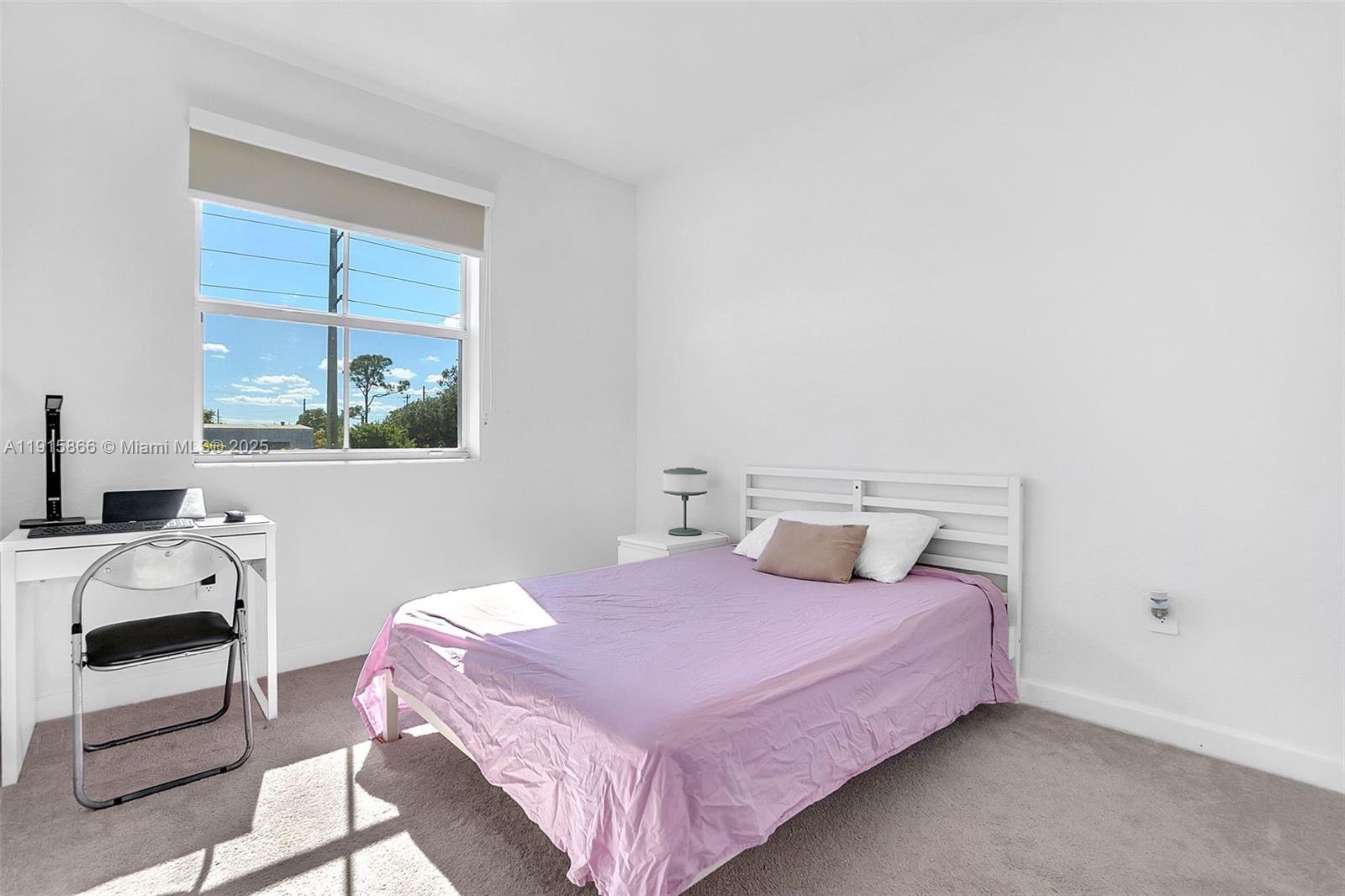 AVALON SQUARE - Residential