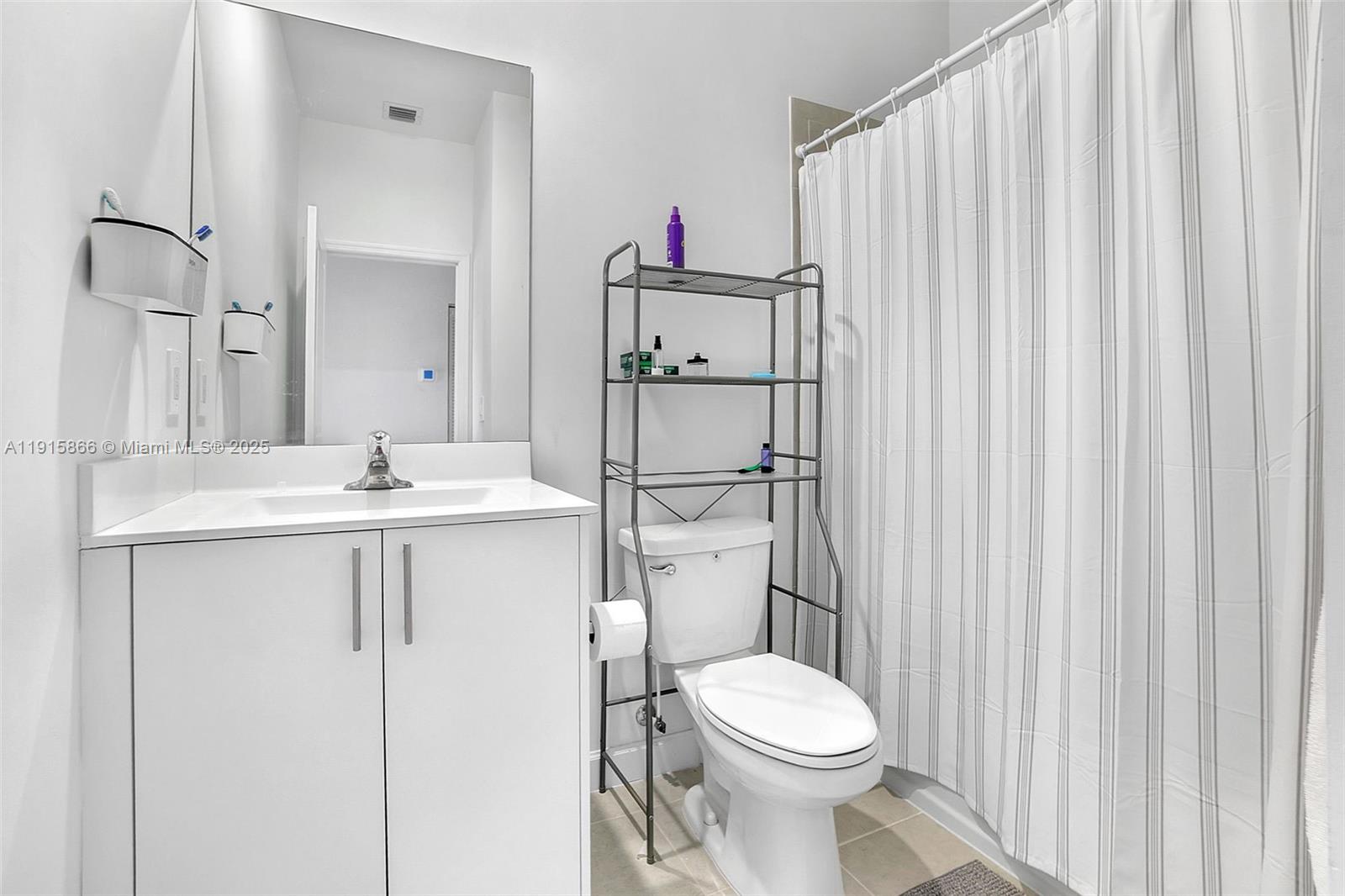 AVALON SQUARE - Residential