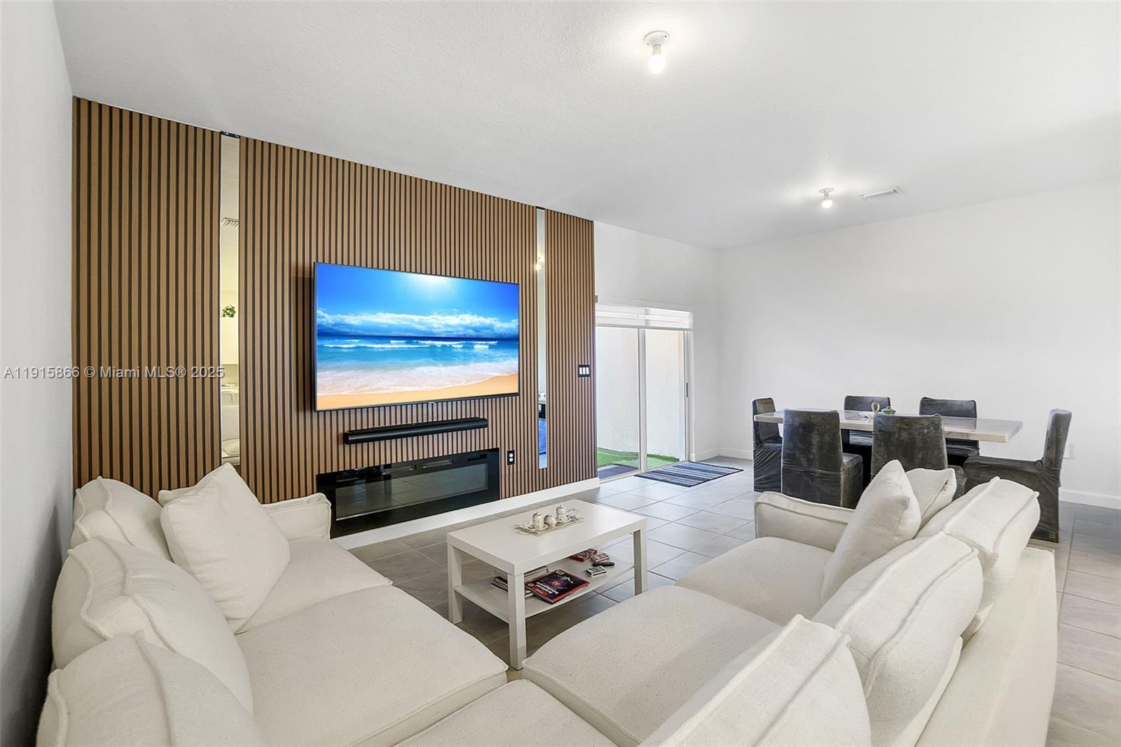 AVALON SQUARE - Residential