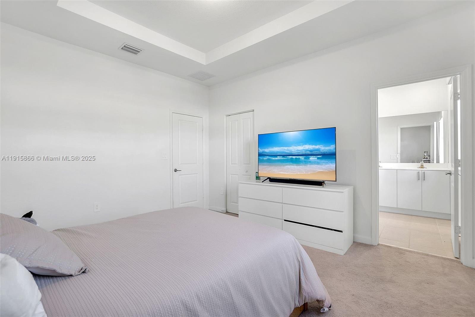 AVALON SQUARE - Residential