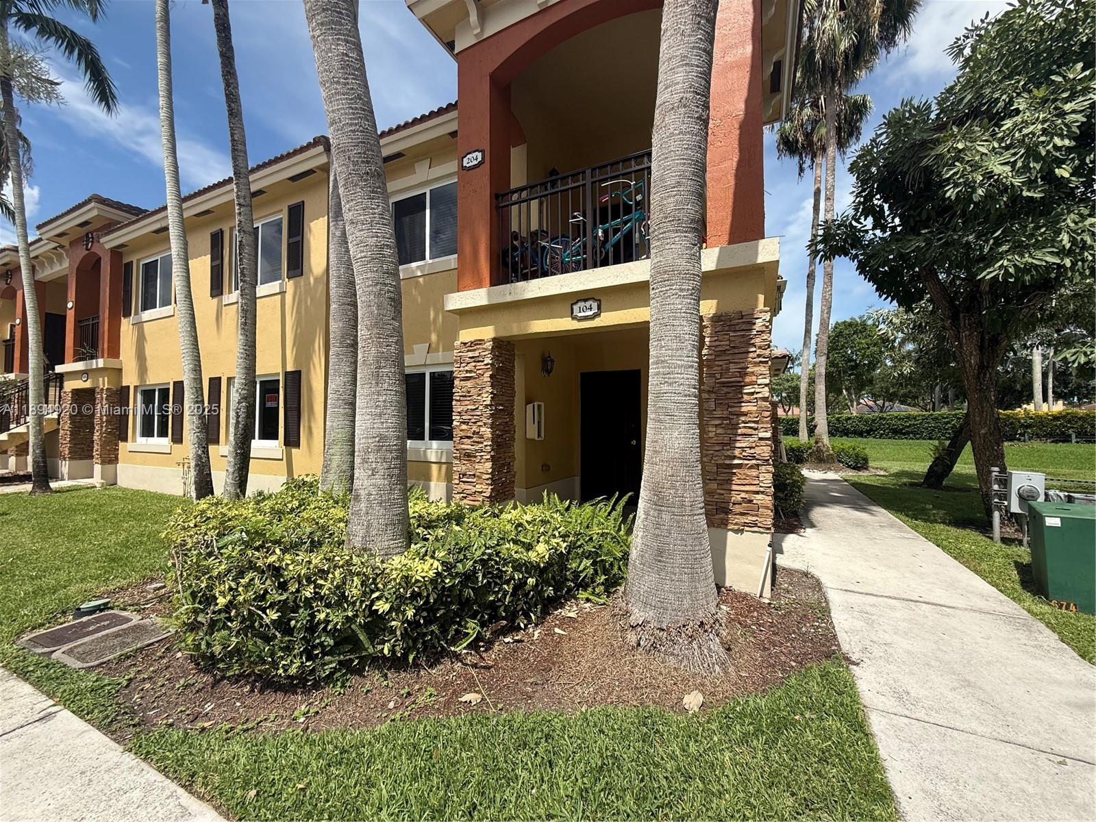 View photos, virtual tours, details... 3395 NE 10th St 101