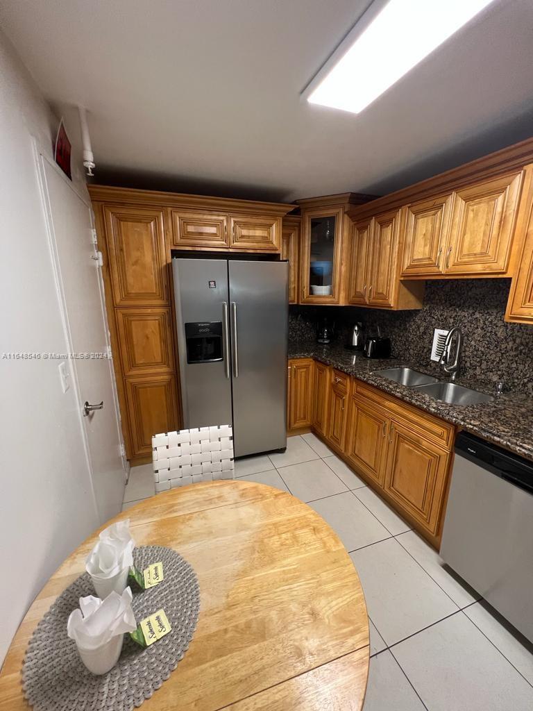 Property for Sale at 3901 S Ocean Dr 3A, Hollywood, Broward County, Florida - Bedrooms: 1 
Bathrooms: 1  - $390,000
