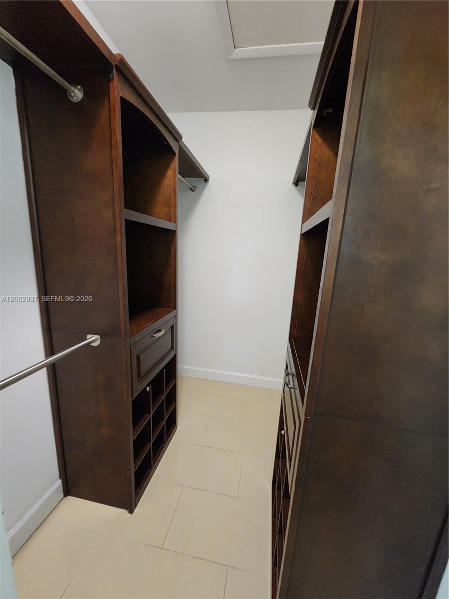 SUNSET HARBOUR SEC IV - Residential Lease