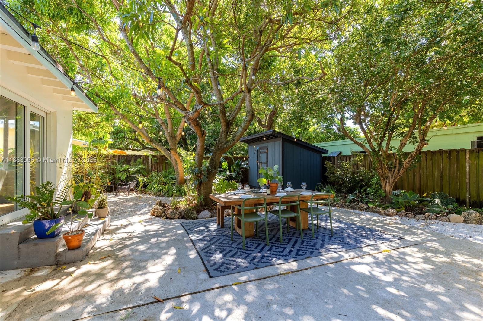 COLUMBIA PARK CORR PL - Residential