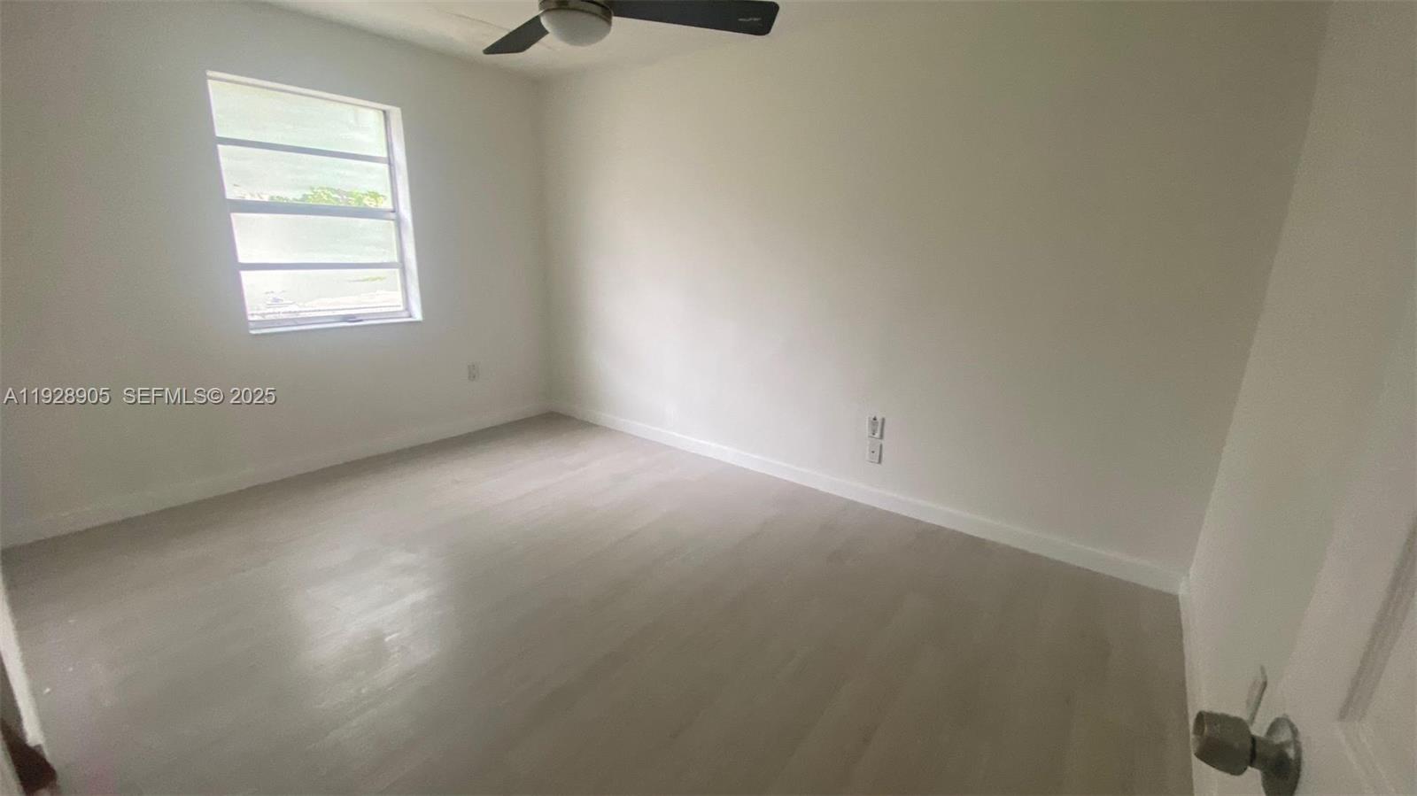 NORTH HOLLYWOOD - Residential