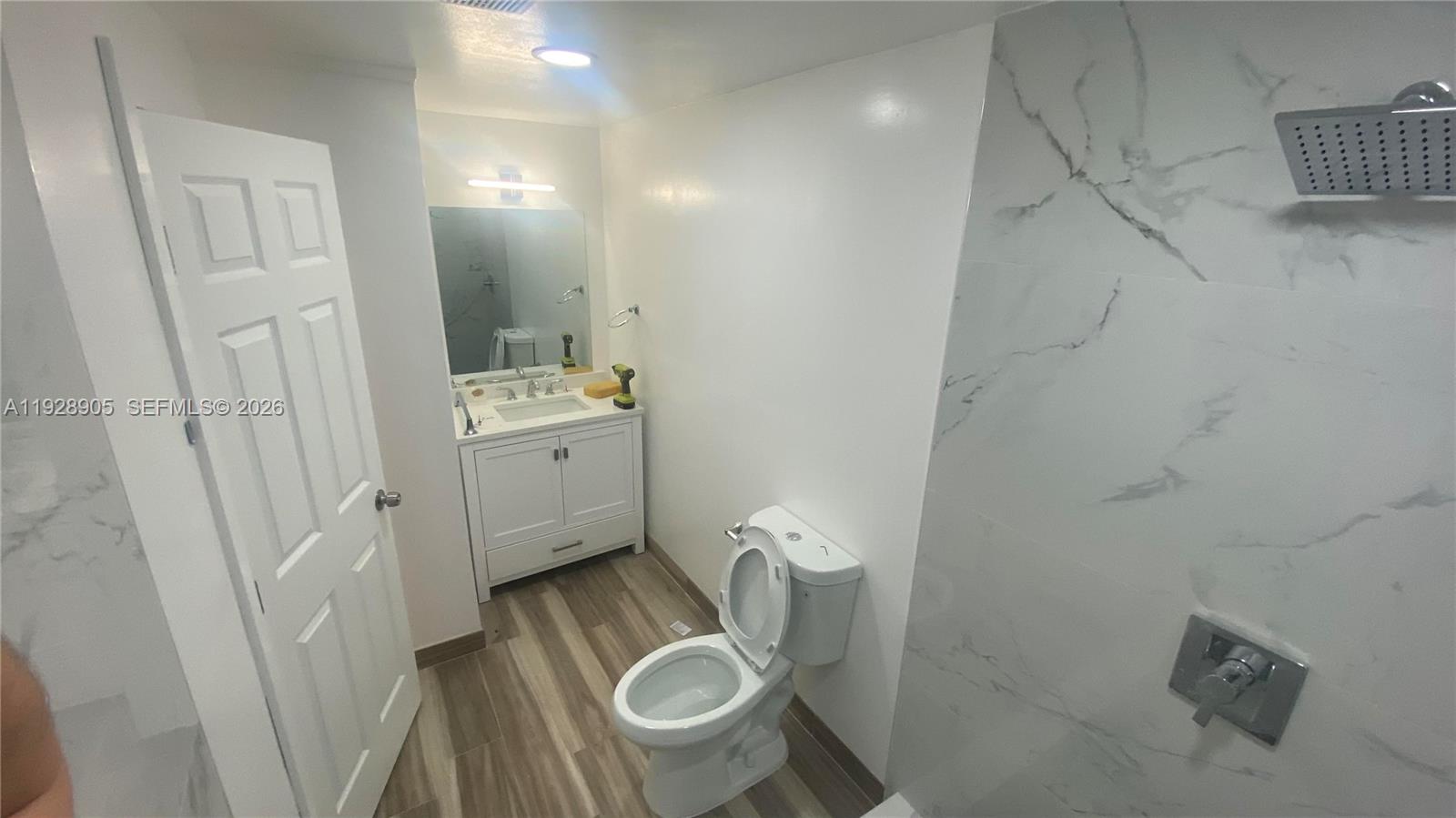 NORTH HOLLYWOOD - Residential