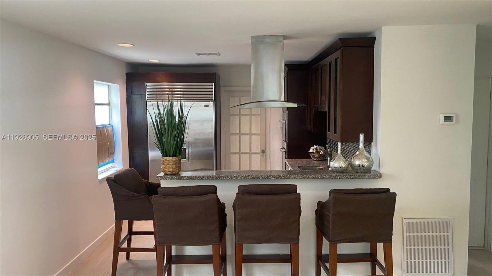 NORTH HOLLYWOOD - Residential